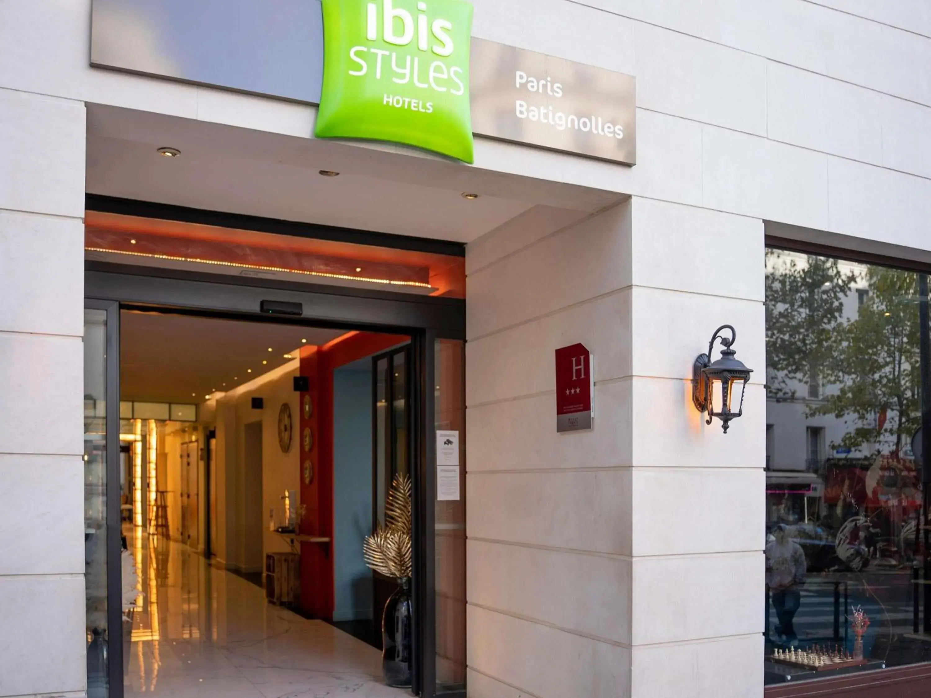 Property building in Ibis Styles Paris Batignolles Property building in Ibis Styles Paris Batignolles