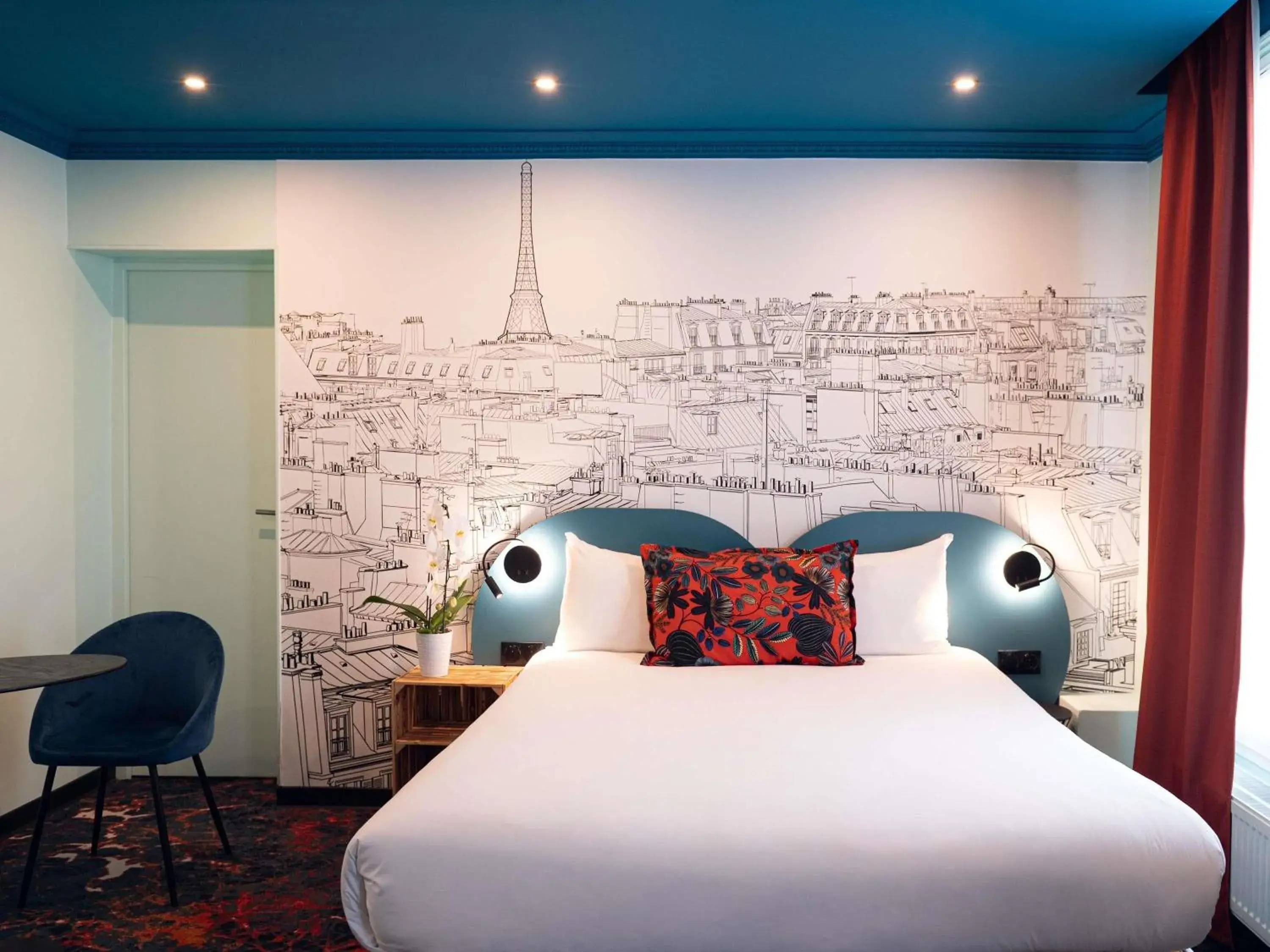 Bedroom, Bed in Ibis Styles Paris Batignolles Bedroom, Bed in Ibis Styles Paris Batignolles