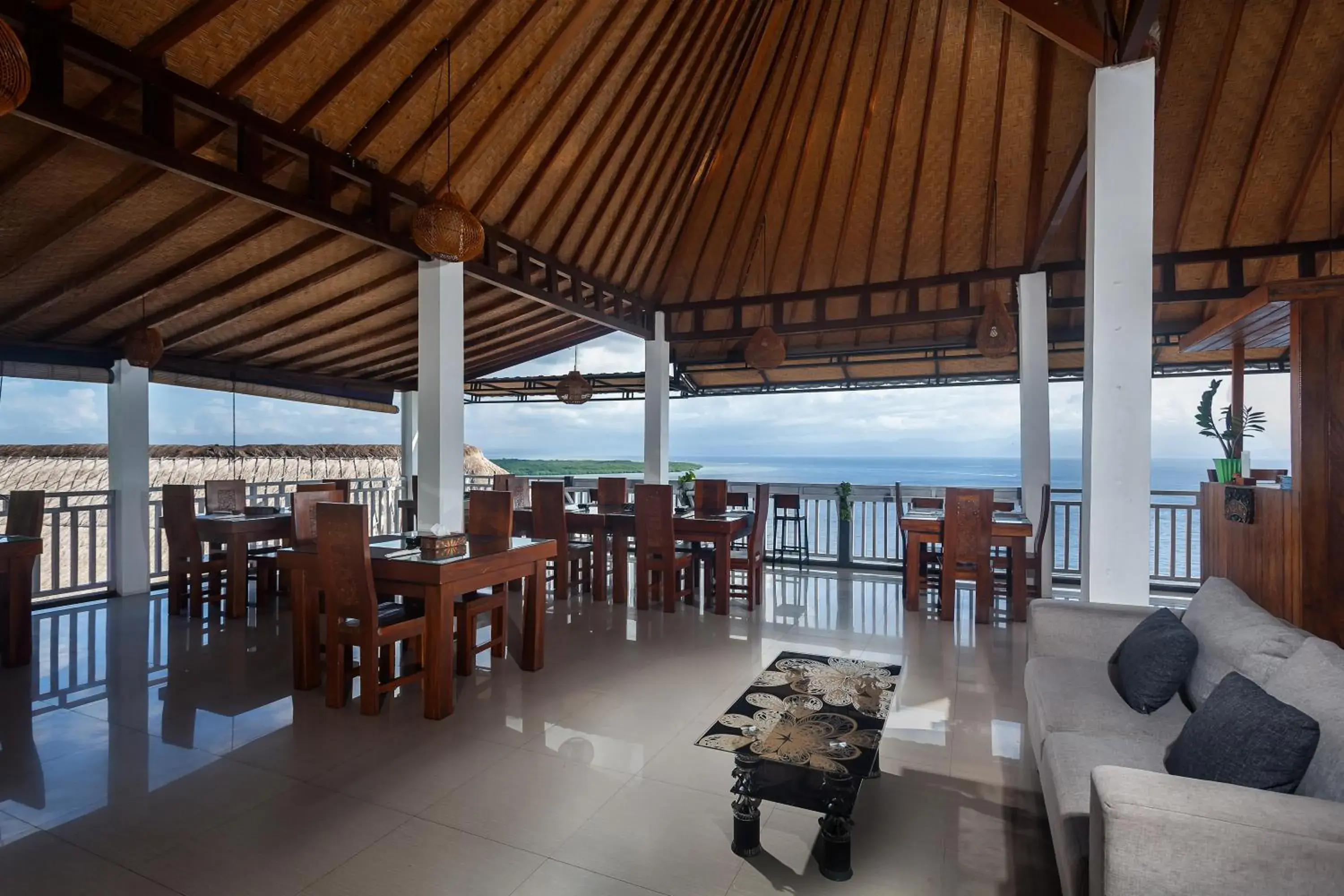 Restaurant/places to eat in Samuh Sunset Nusa Penida by GenuineHost Restaurant/places to eat in Samuh Sunset Nusa Penida by GenuineHost