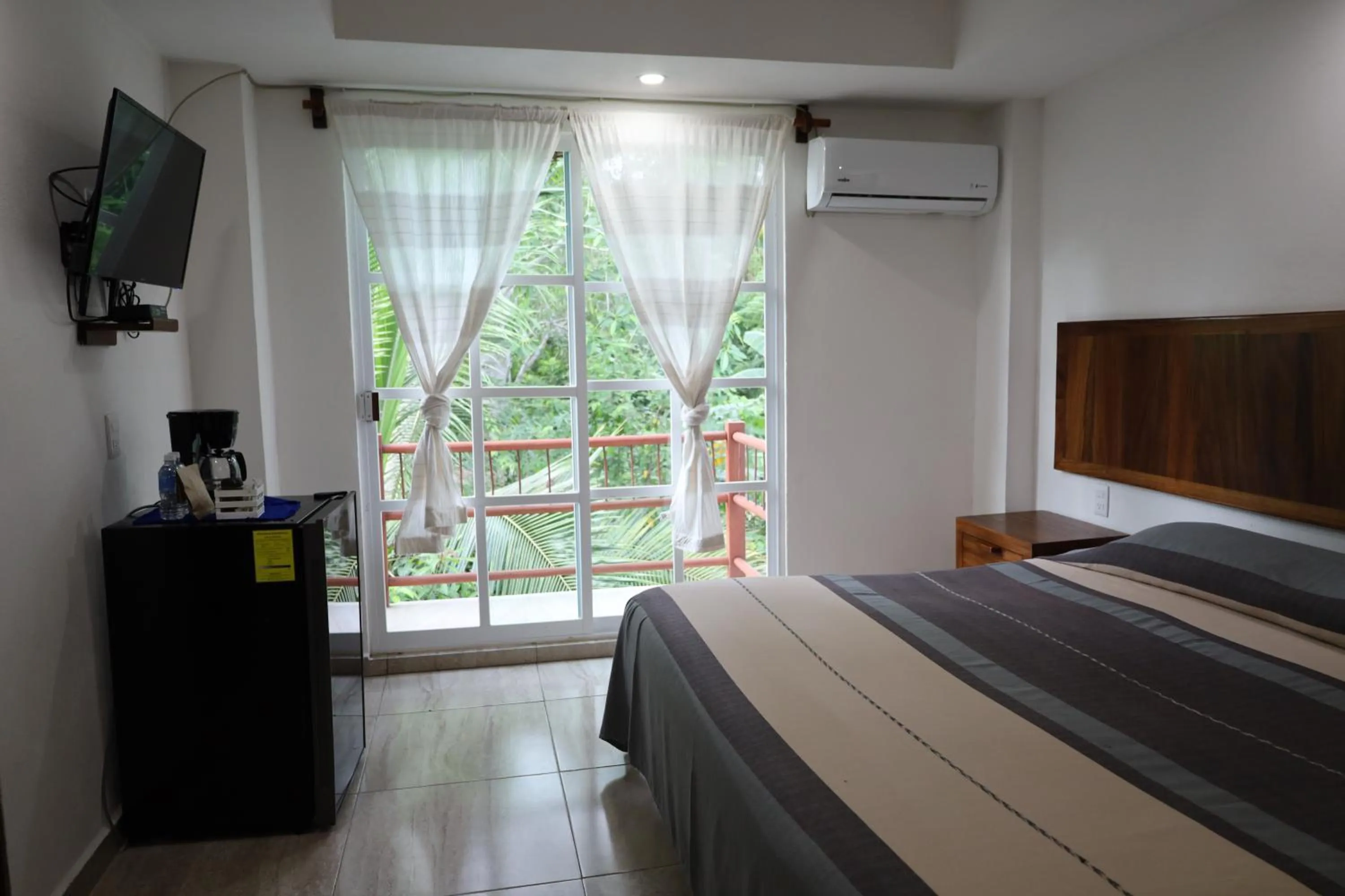 Bed in Solez Zihuatanejo