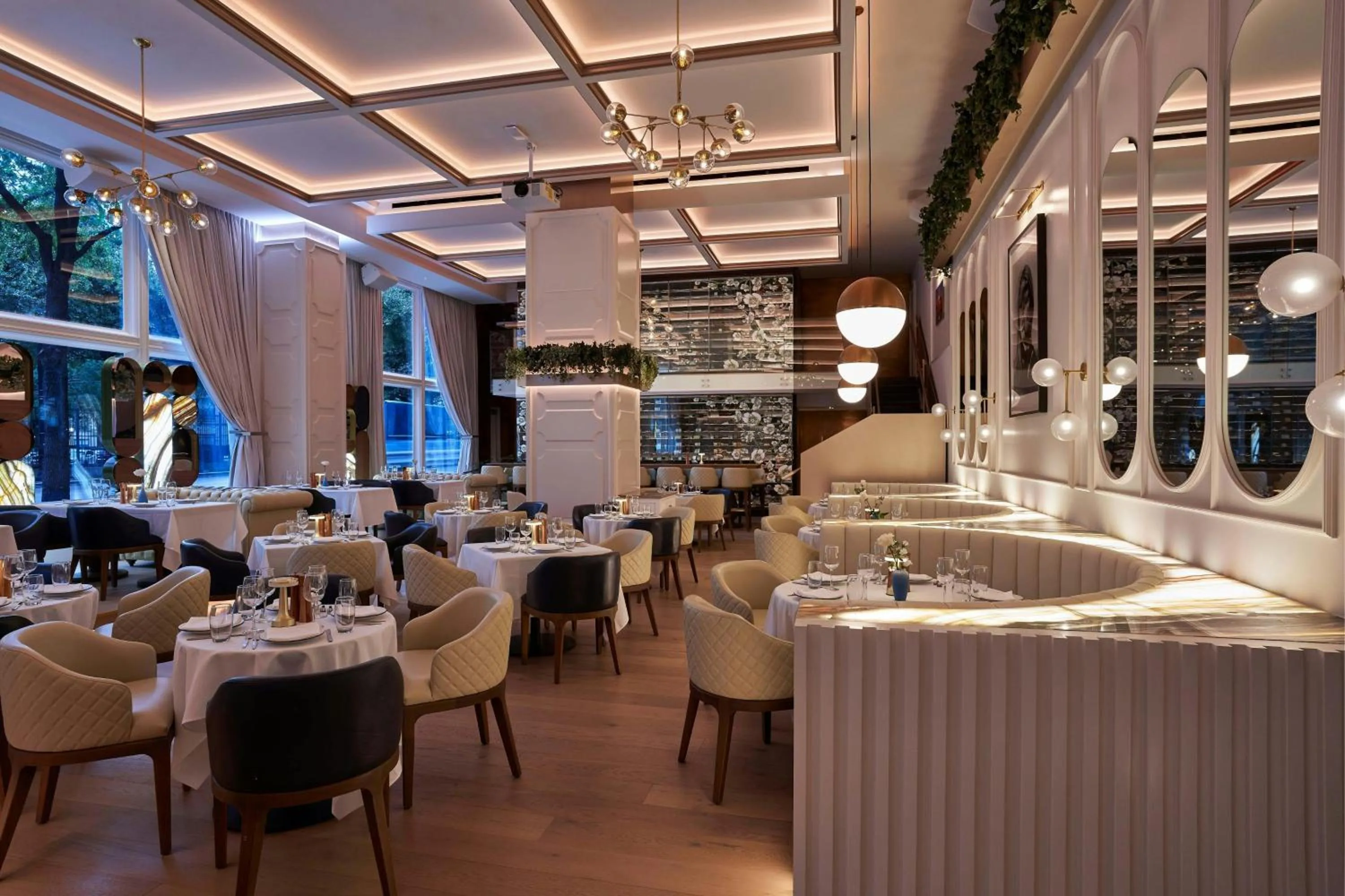 Restaurant/places to eat in W Dallas