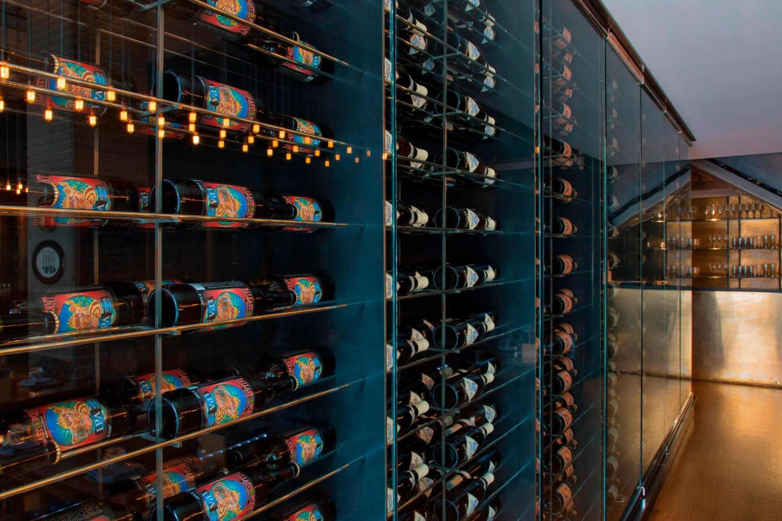 Restaurant/places to eat in W Dallas