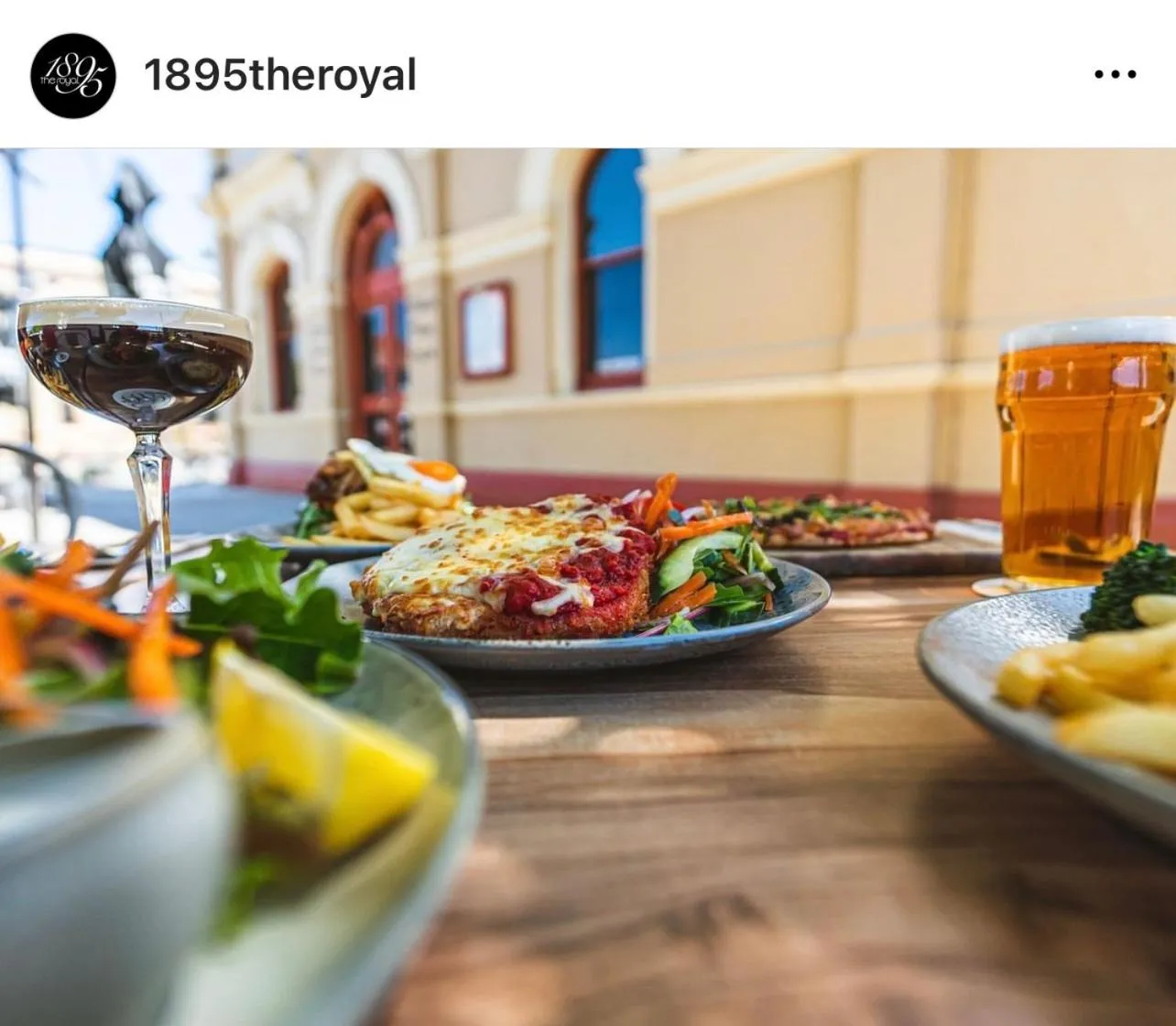 Restaurant/places to eat in Clocktower Suites