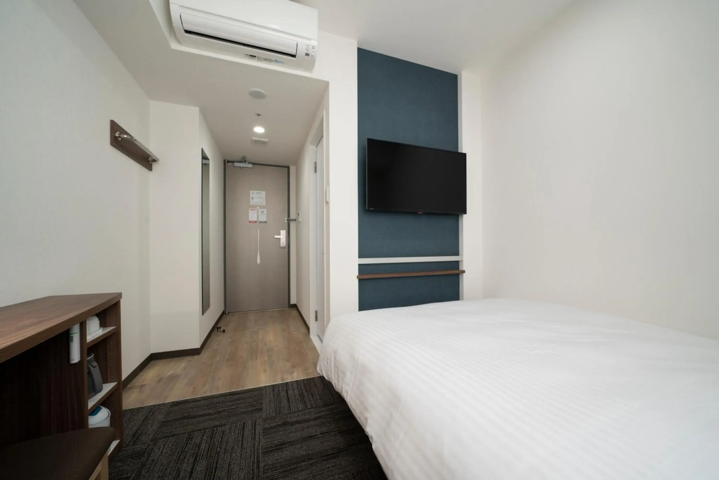 Photo of the whole room, Bed in washingtonR&B Hotel Sendai Higashiguchi Photo of the whole room, Bed in washingtonR&B Hotel Sendai Higashiguchi