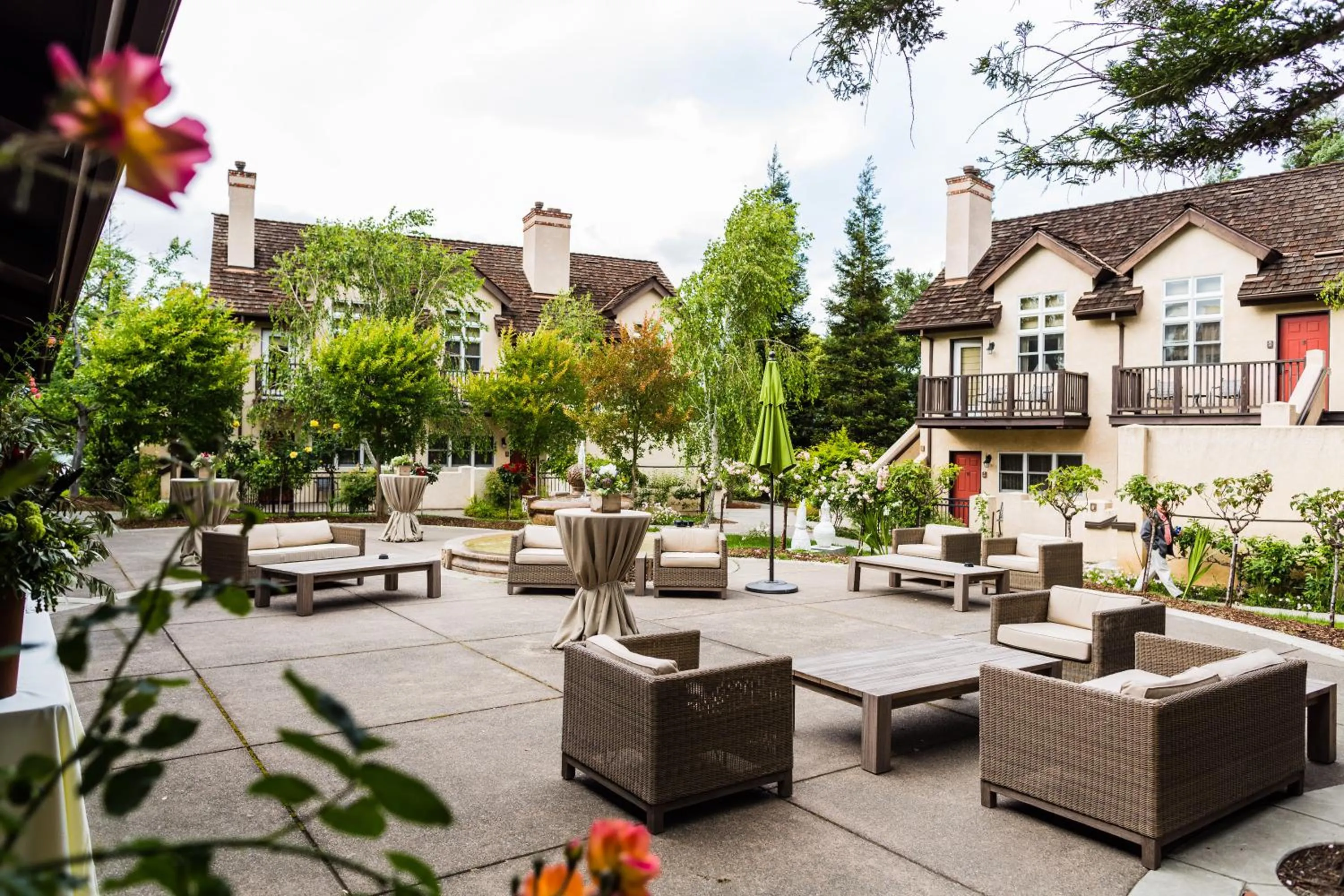 Patio in Harvest Inn