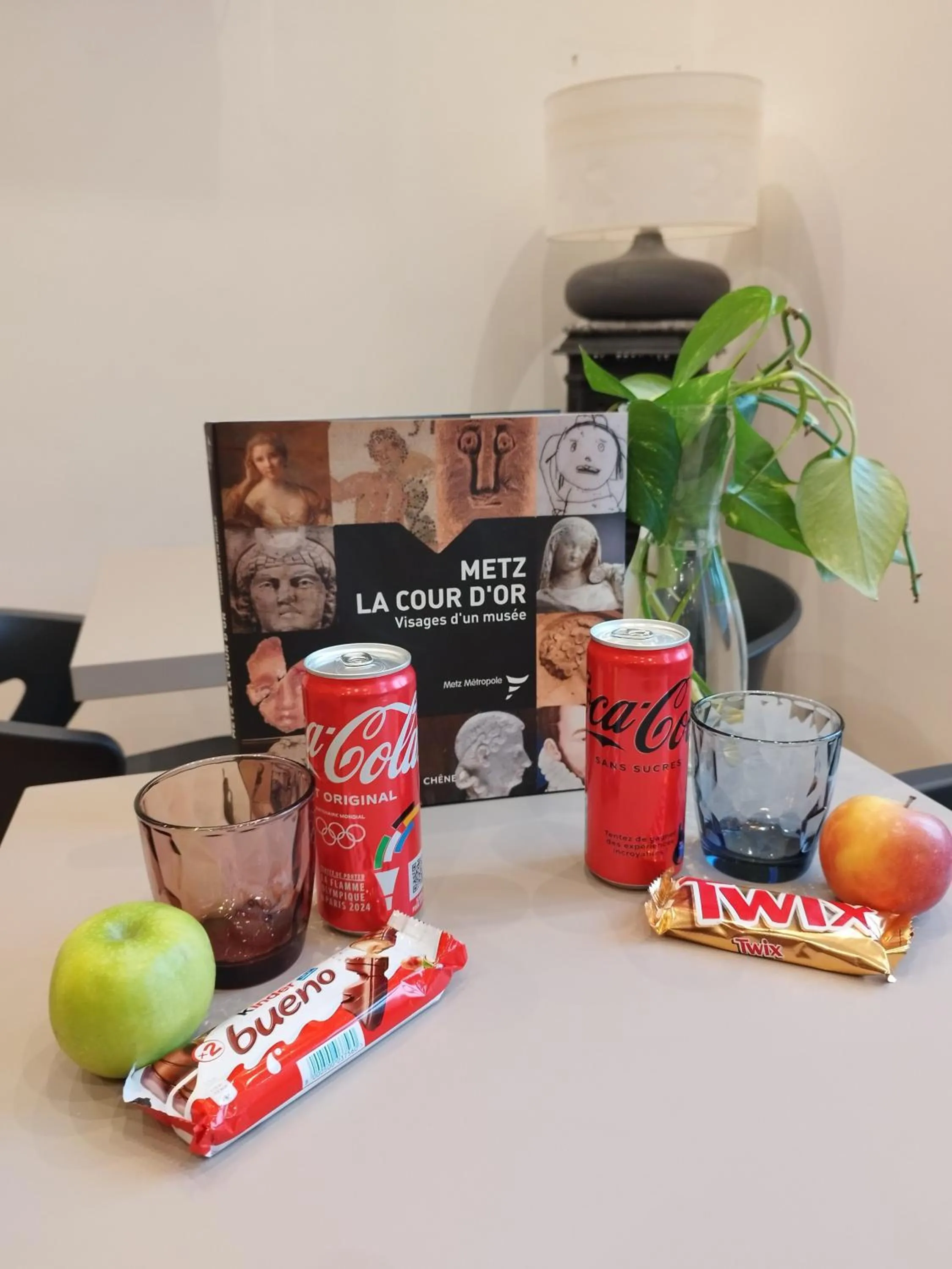 Food and drinks in Hôtel Le Mondon Metz