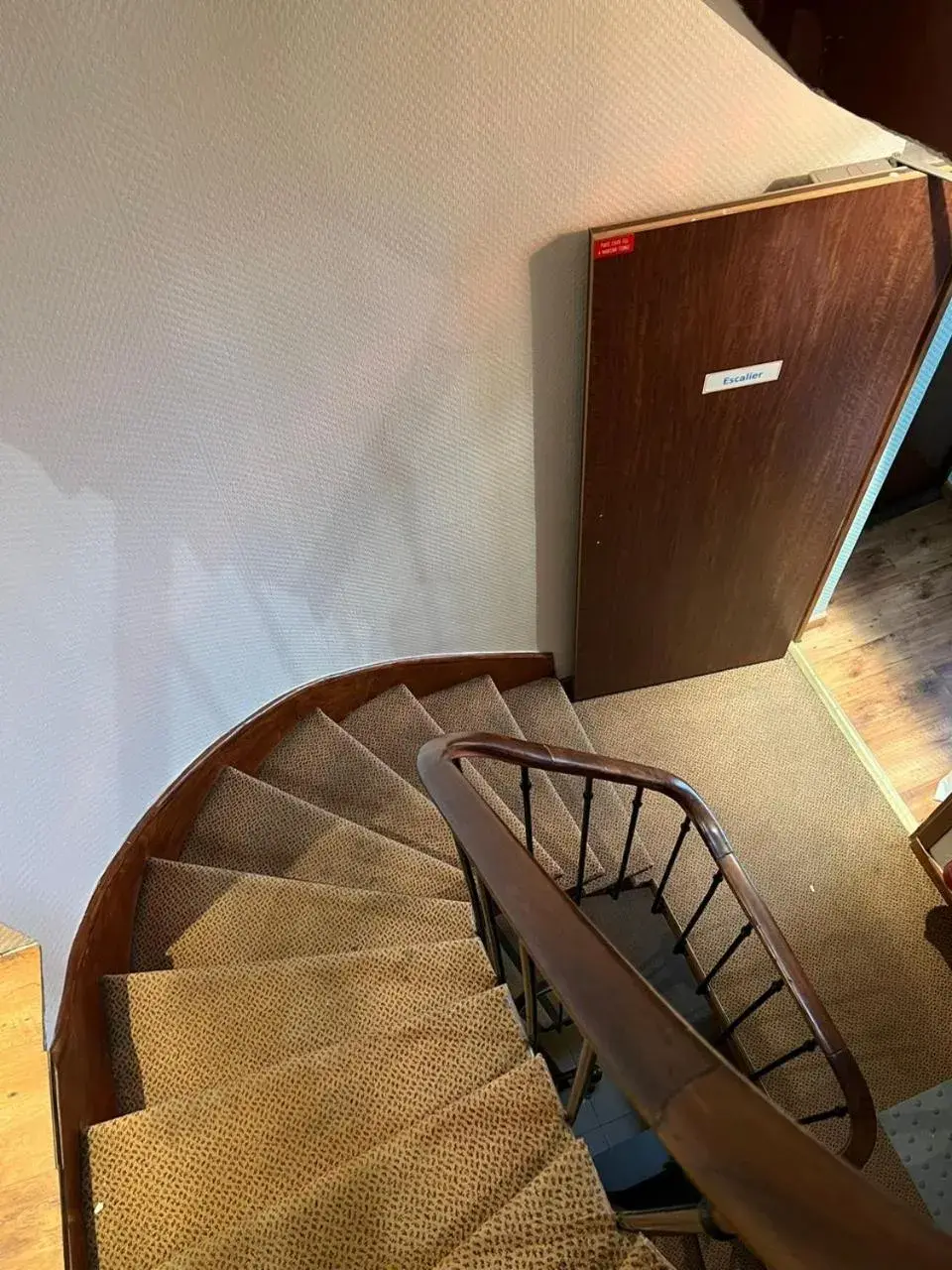 Property building in 121 Paris Hotel Property building in 121 Paris Hotel