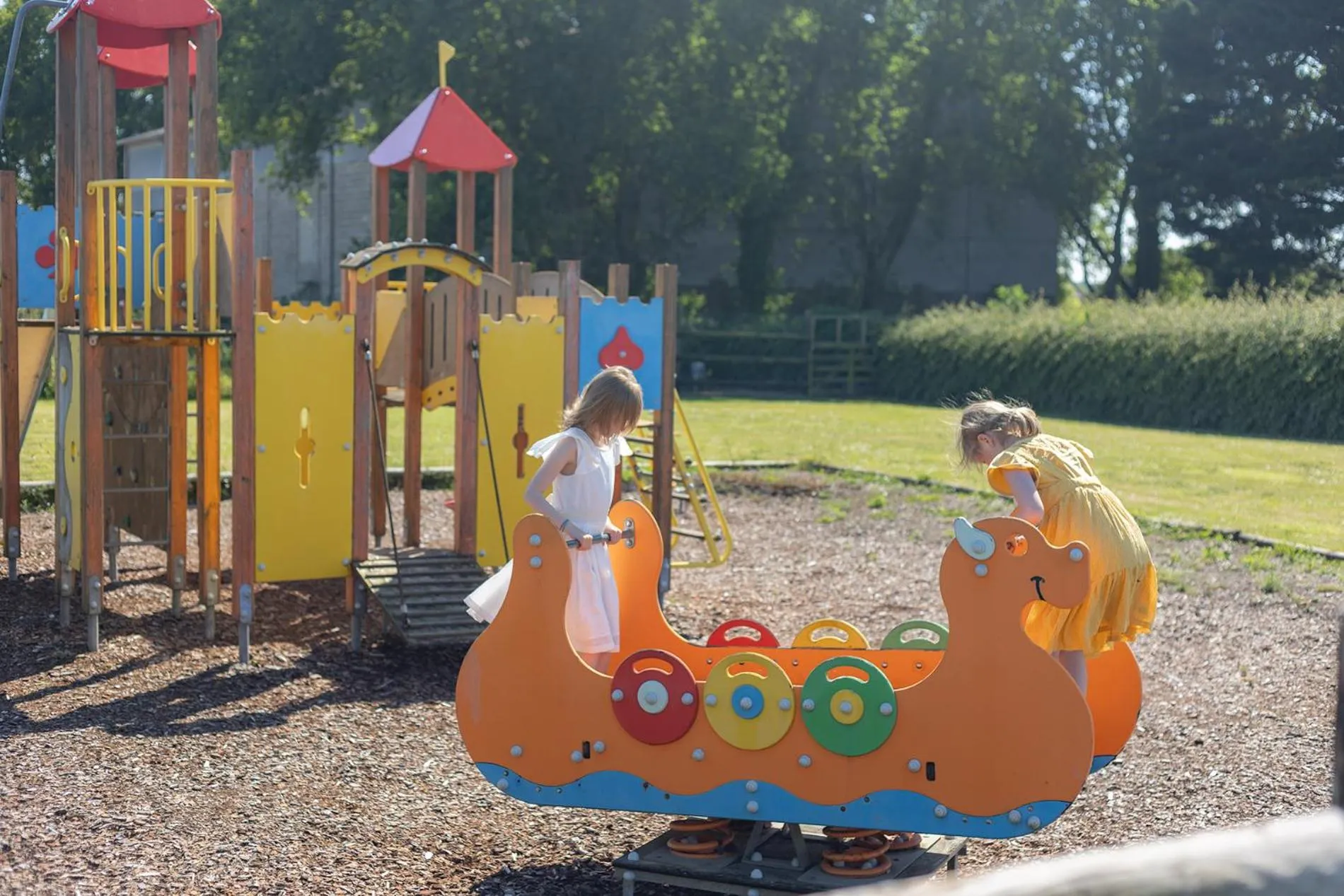 Children play ground in Ferme de la Rançonnière - Hôtel & Restaurant