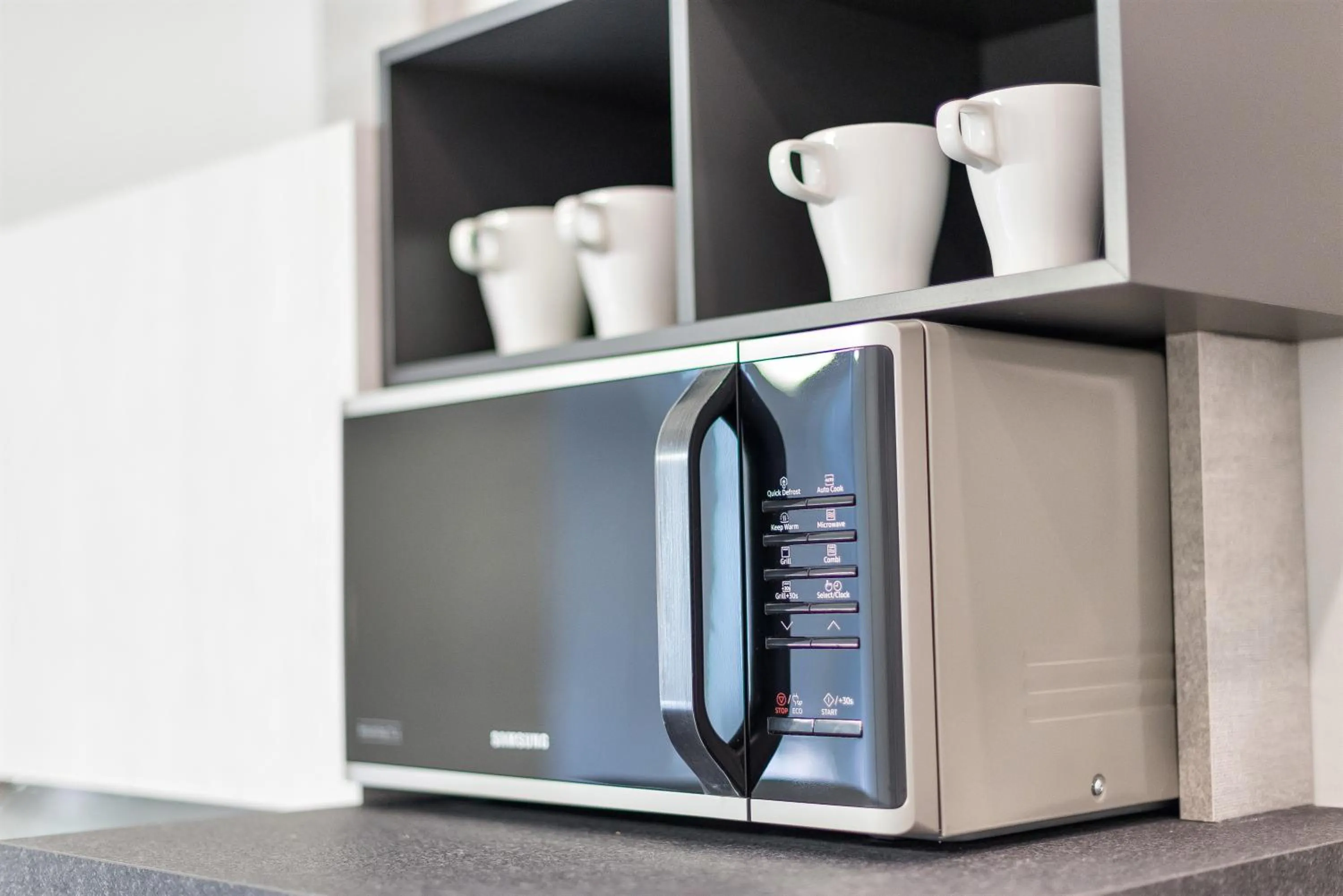 minibar in B-STAY Via Milano 52