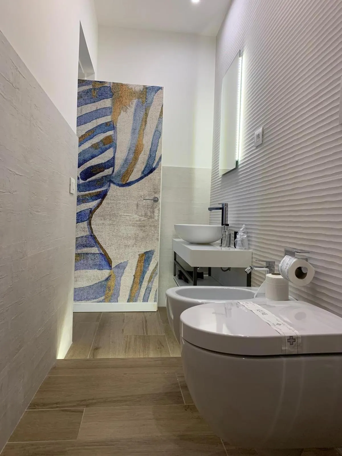 Bathroom in B-STAY Via Milano 52