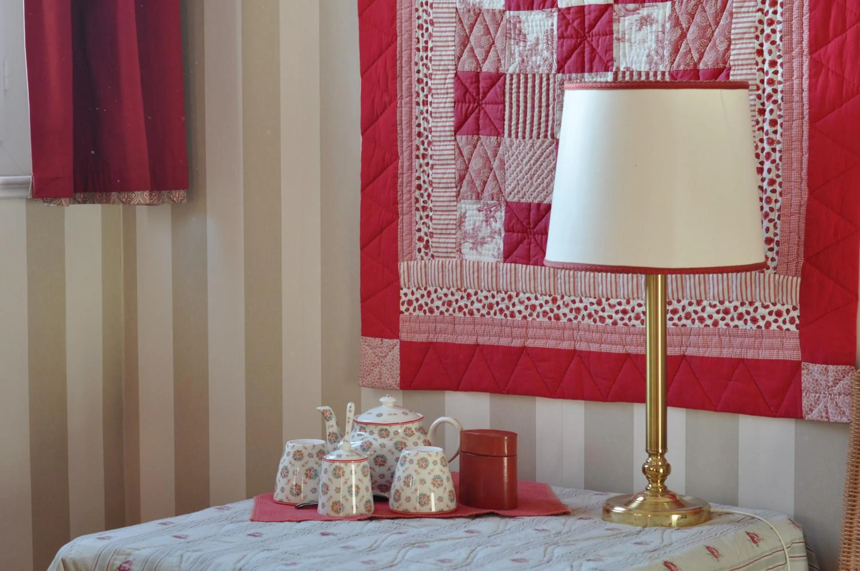 Decorative detail, Bed in La Liniere