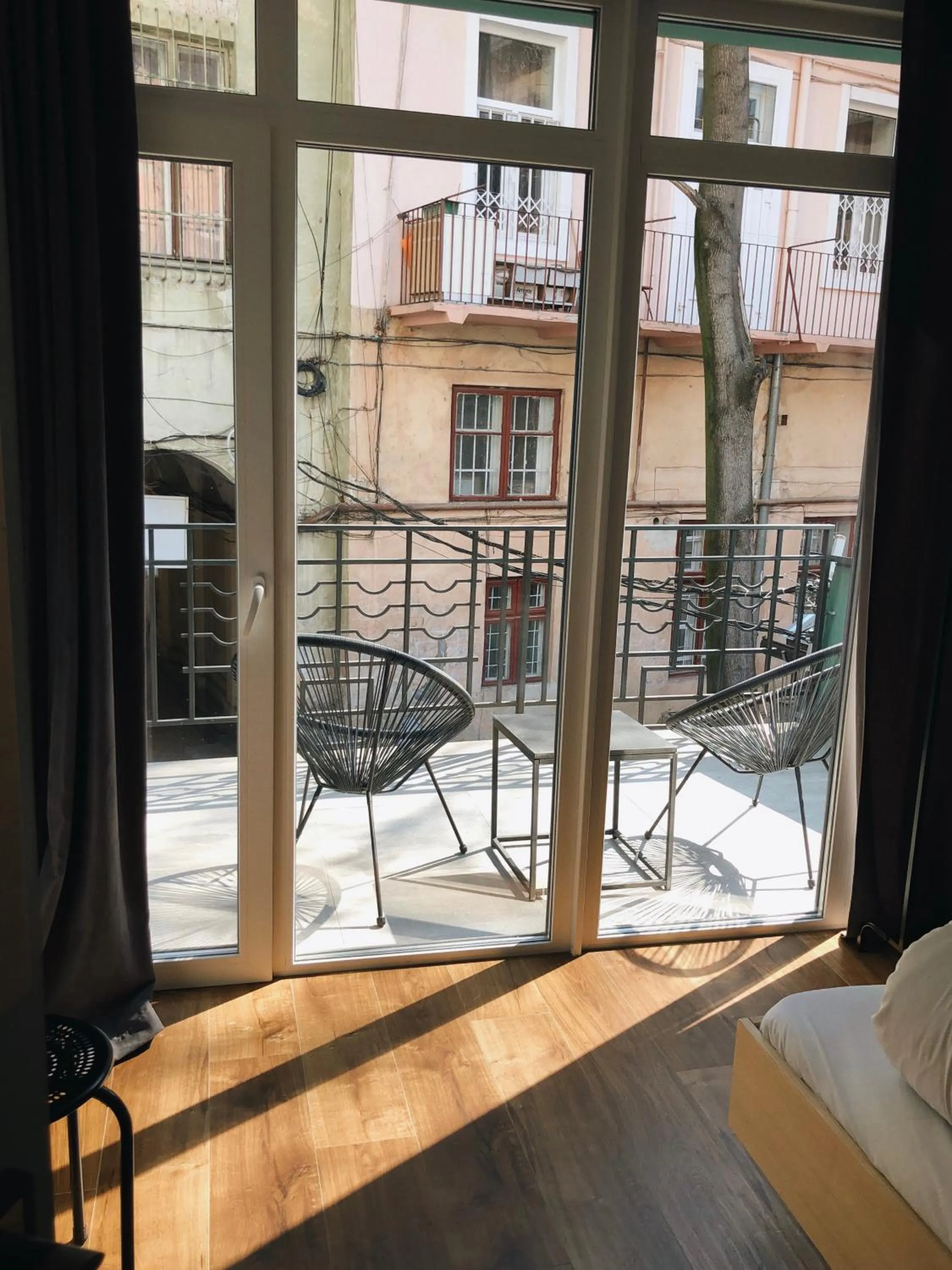 Balcony/Terrace in Yard Hostel & Coffee