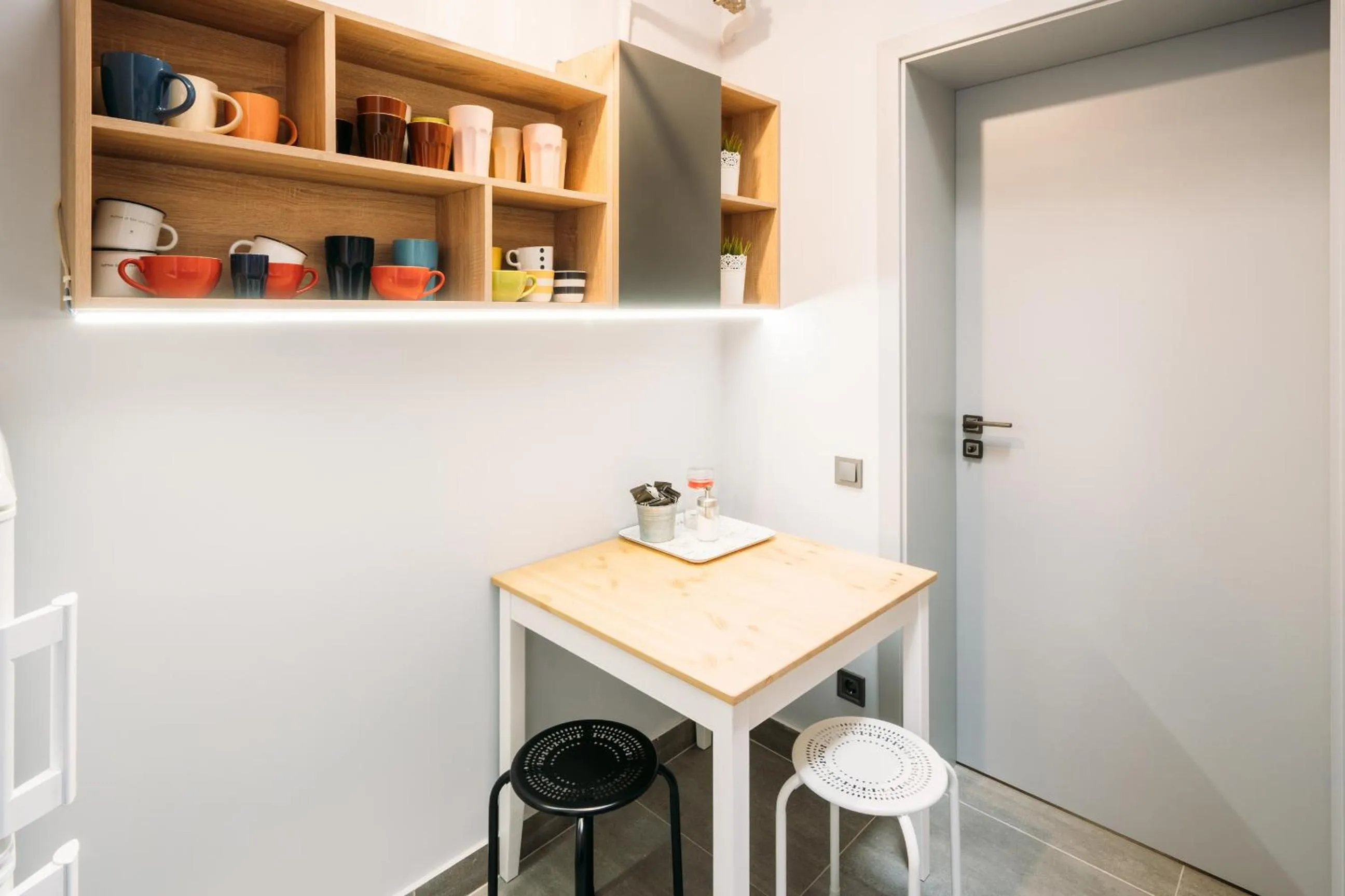 Communal kitchen in Yard Hostel & Coffee