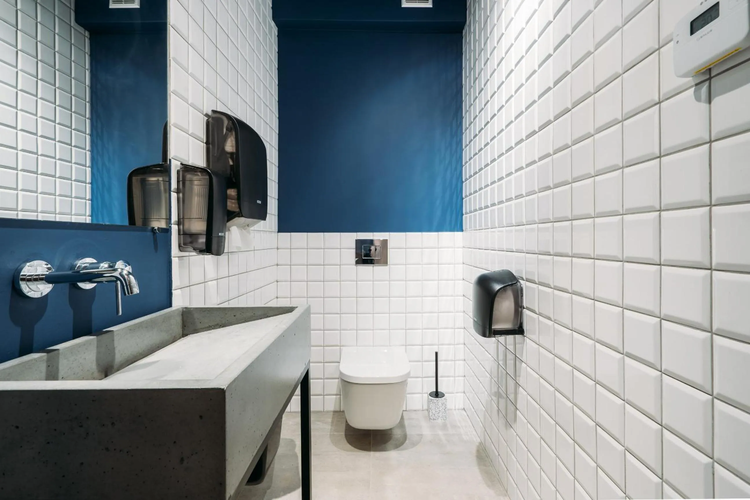 Toilet in Yard Hostel & Coffee