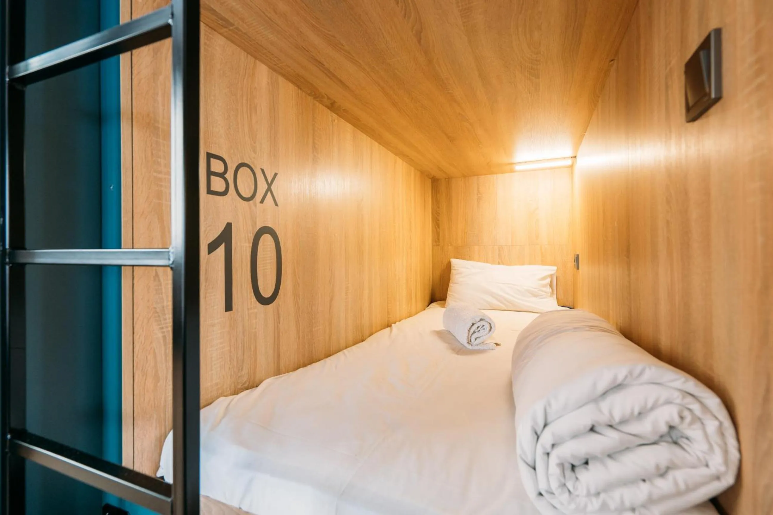 Bed in Yard Hostel & Coffee