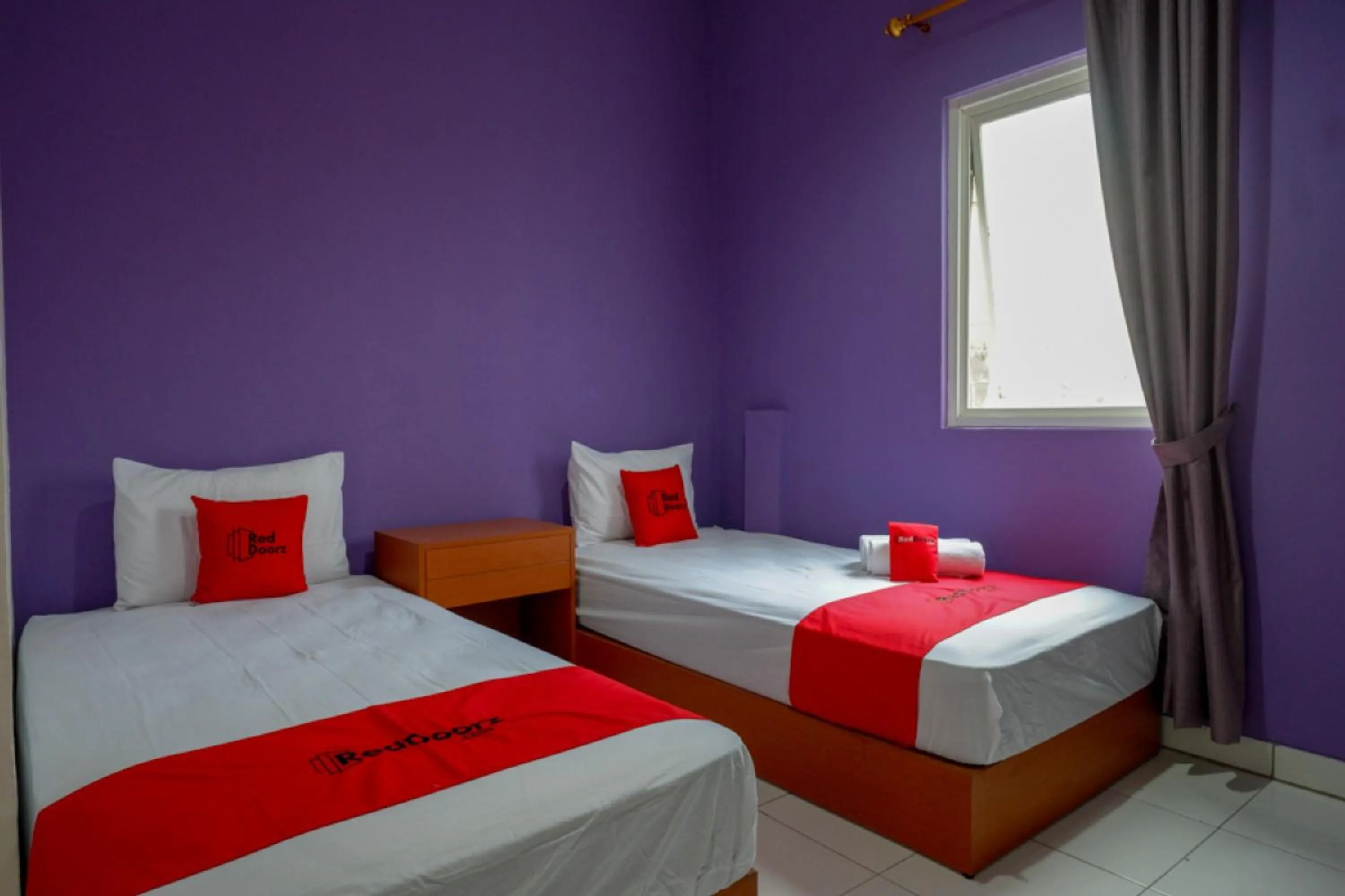 Bathroom, Bed in RedDoorz near Alun Alun Kaliwungu Kendal