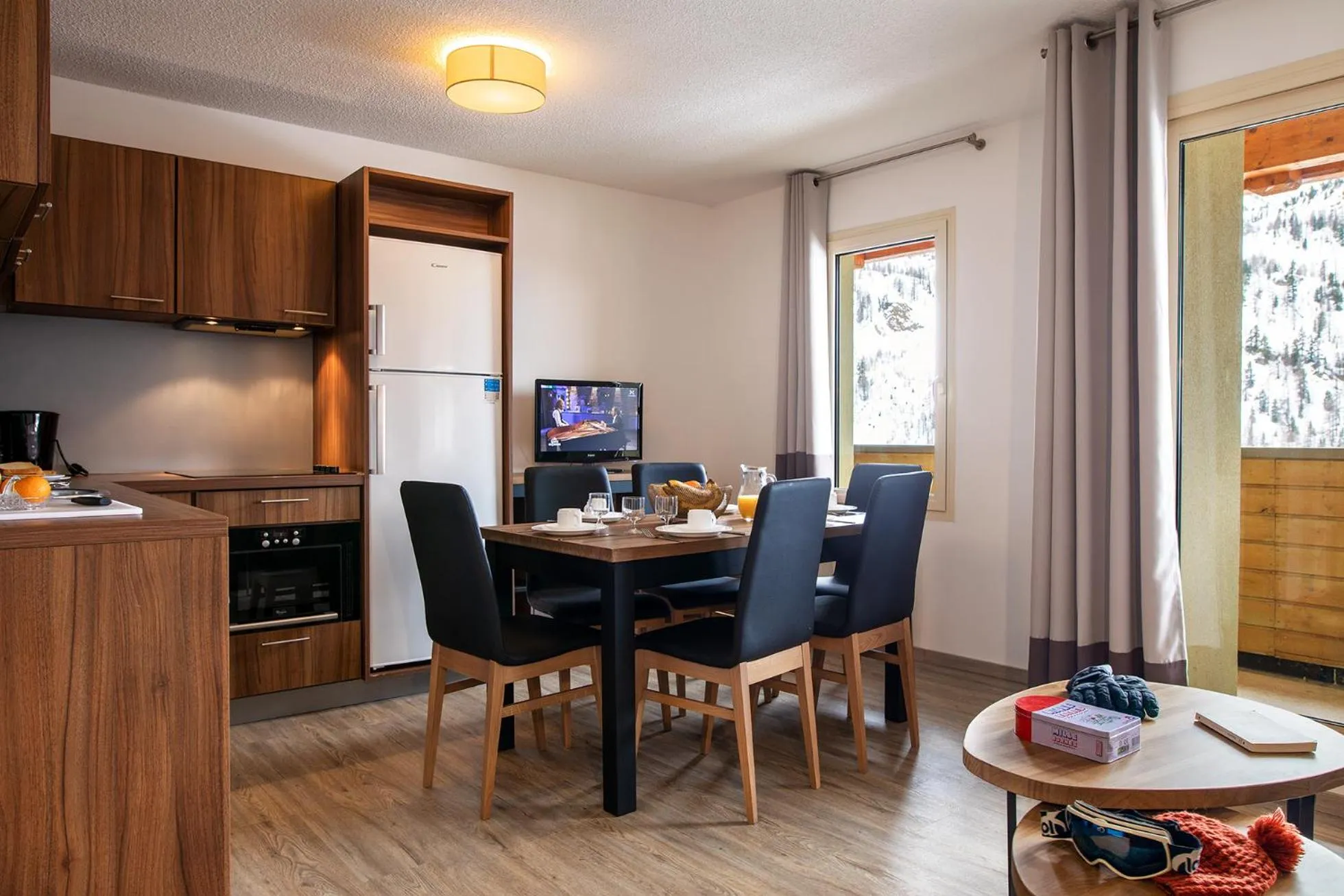 Kitchen or kitchenette in Résidence MMV Les terrasses d'Isola