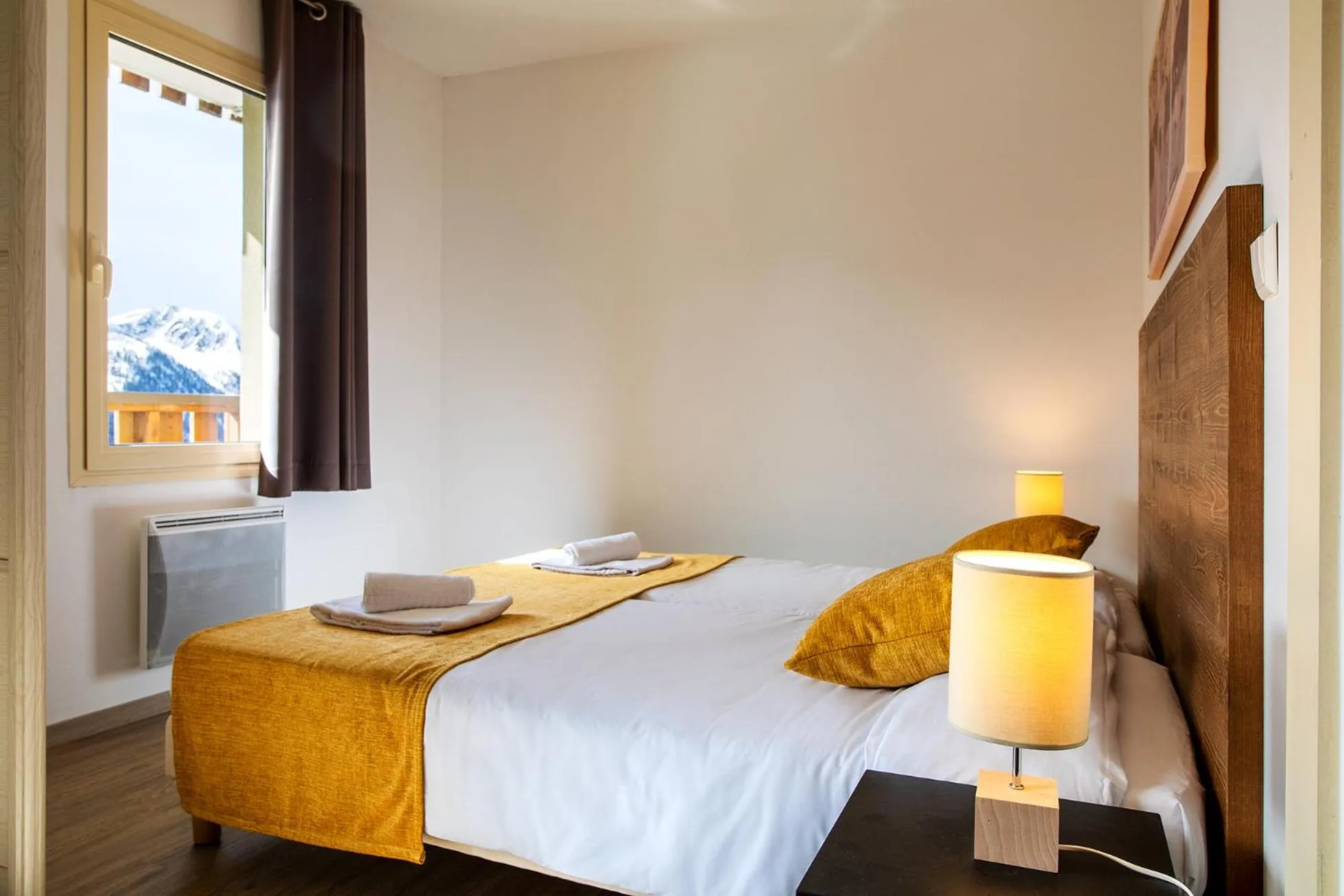 Bedroom, Bed in Résidence MMV Les terrasses d'Isola