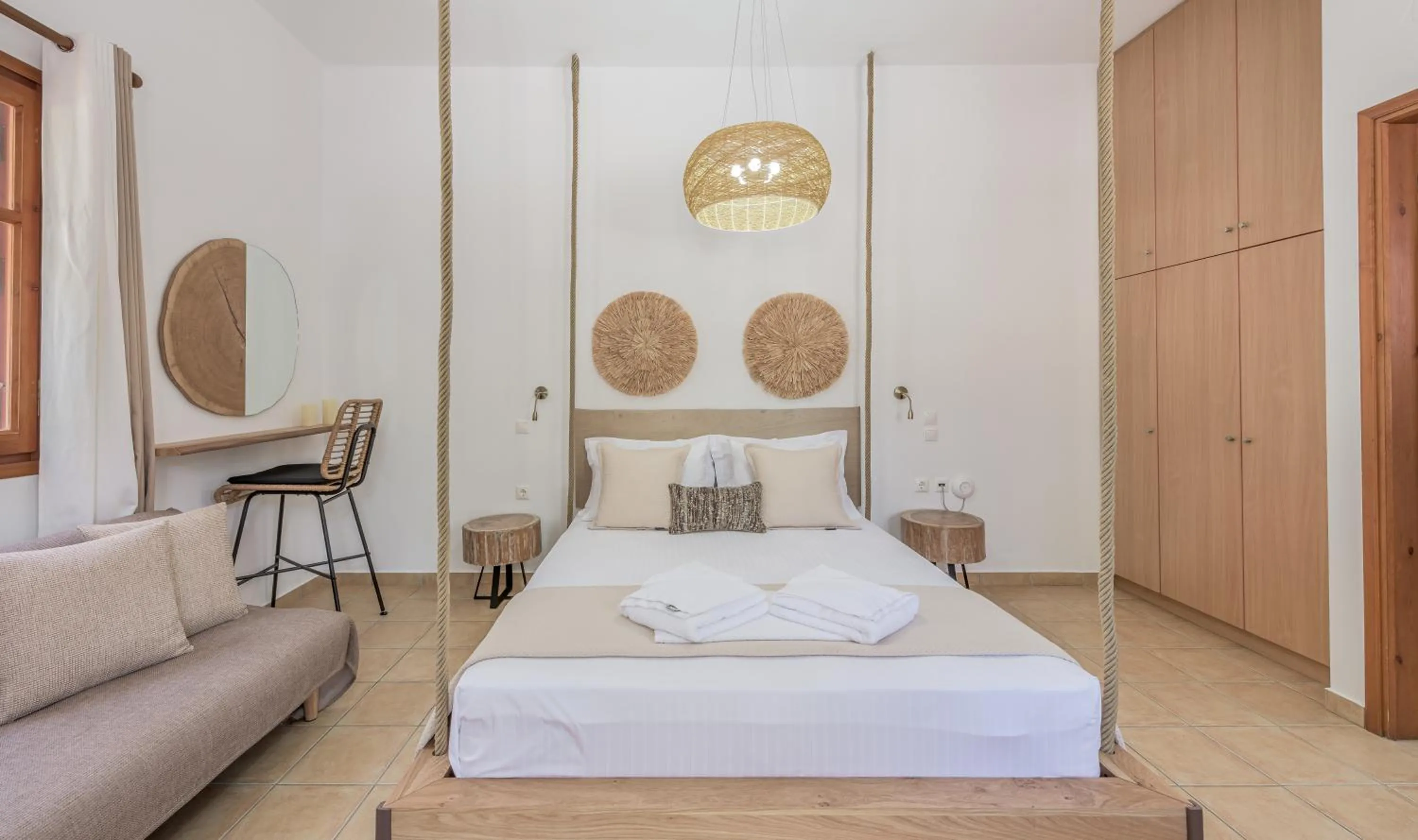 Mantelena studios & family apartments