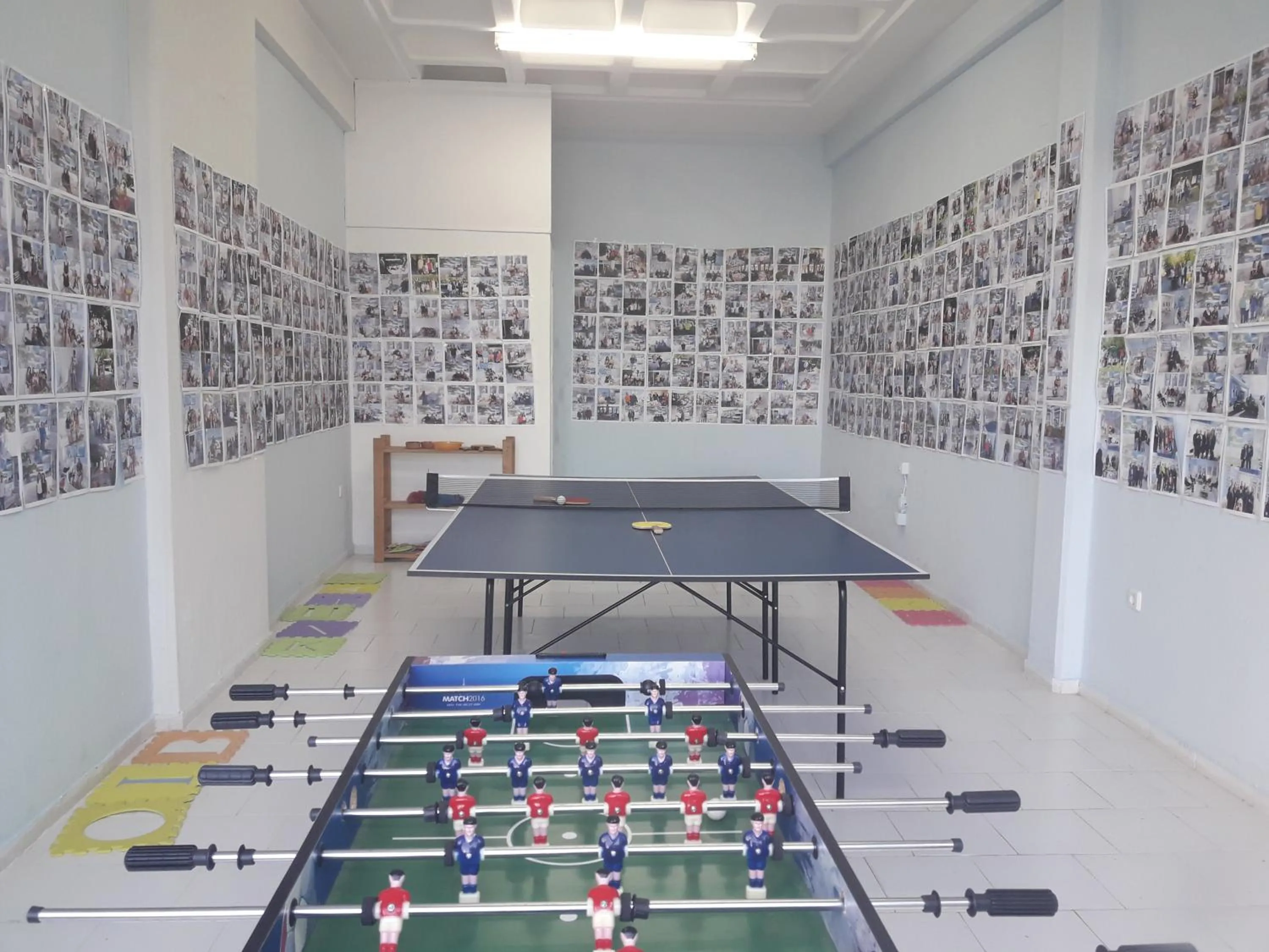 Game Room in Seafront Studios and Apartments