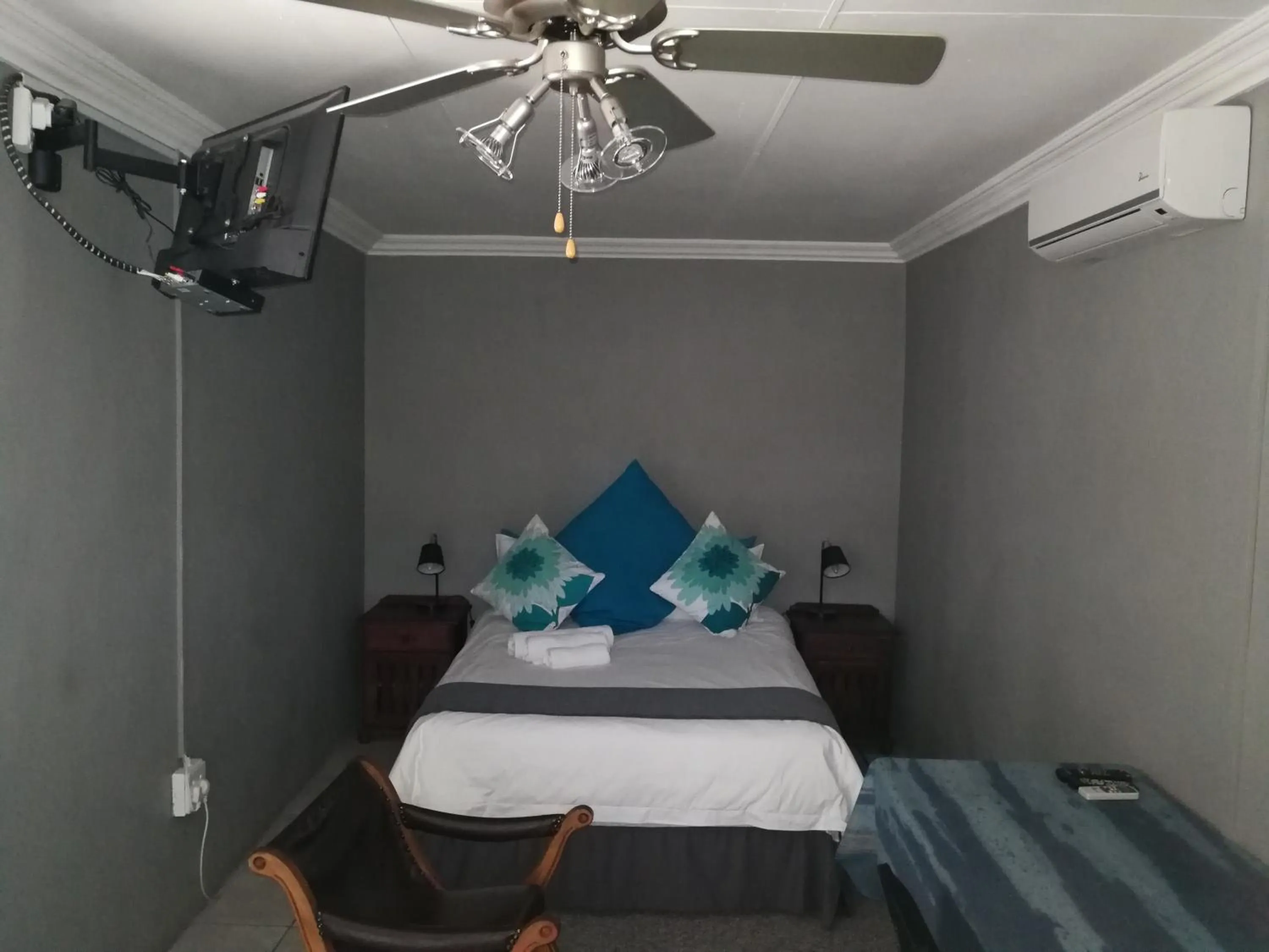 Bed in Bougain Villa Guesthouse