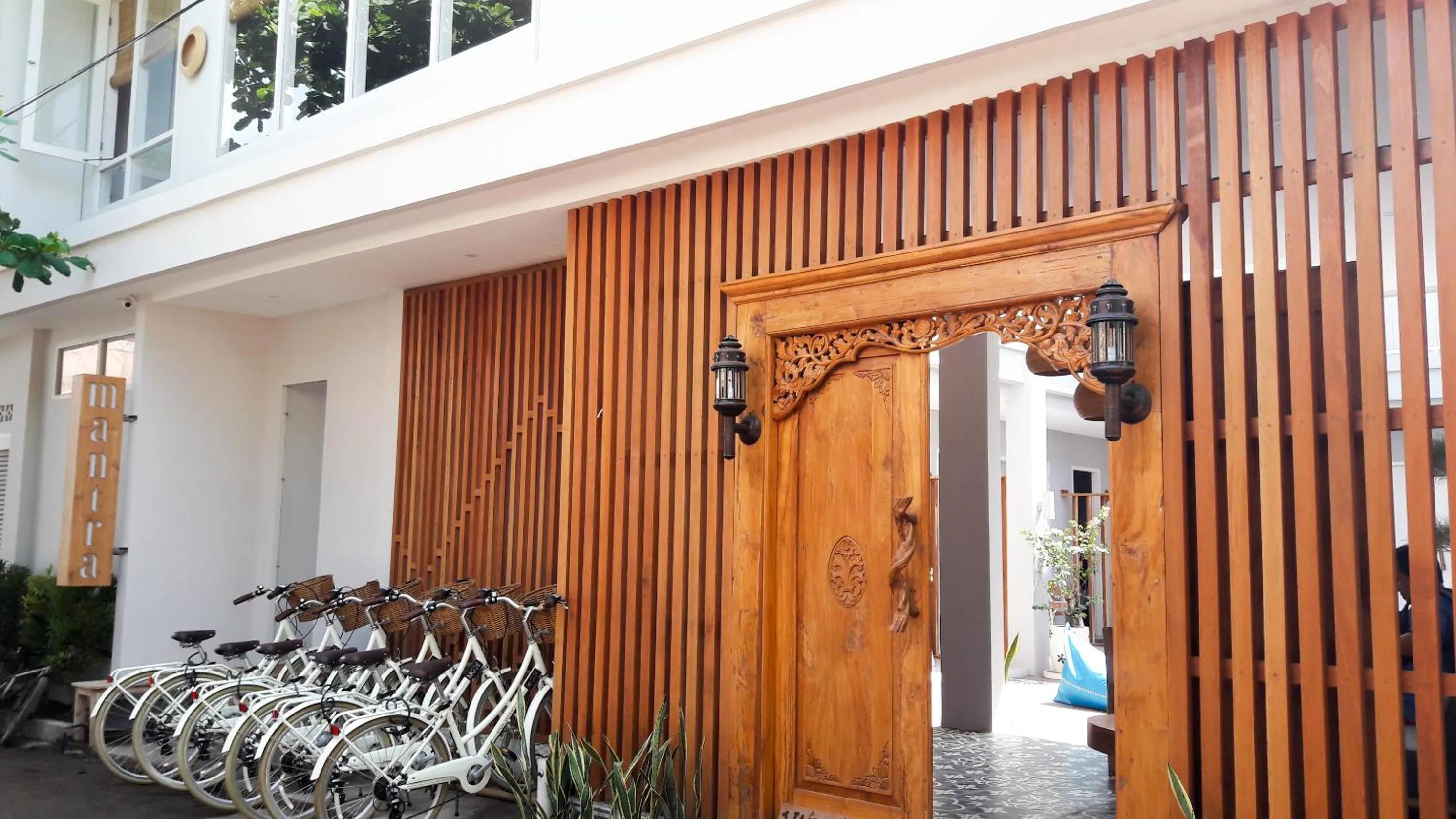 Facade/entrance in Mantra Gili