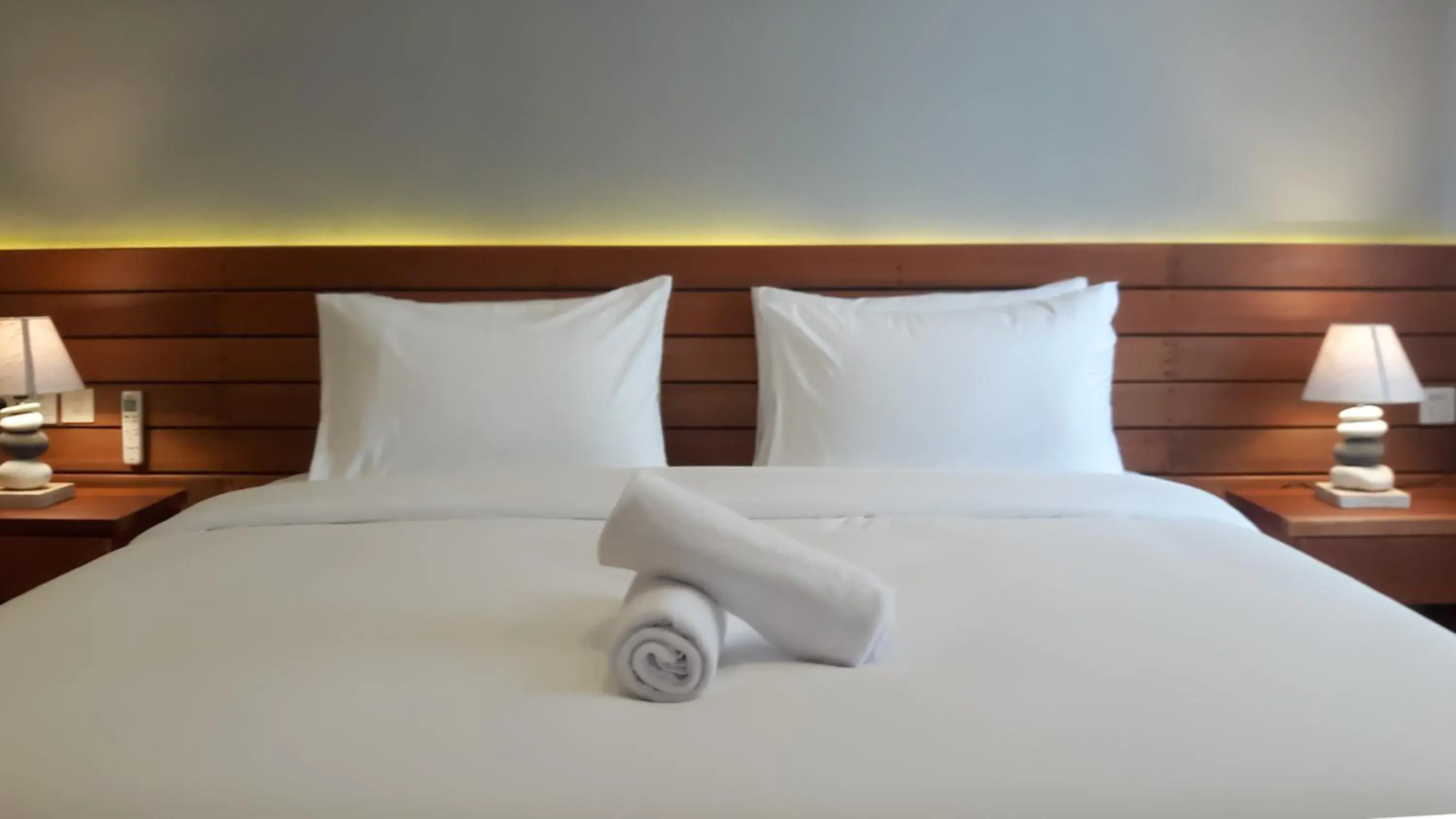 Deluxe Double or Twin Room with Pool Access in Mantra Gili Deluxe Double or Twin Room with Pool Access in Mantra Gili