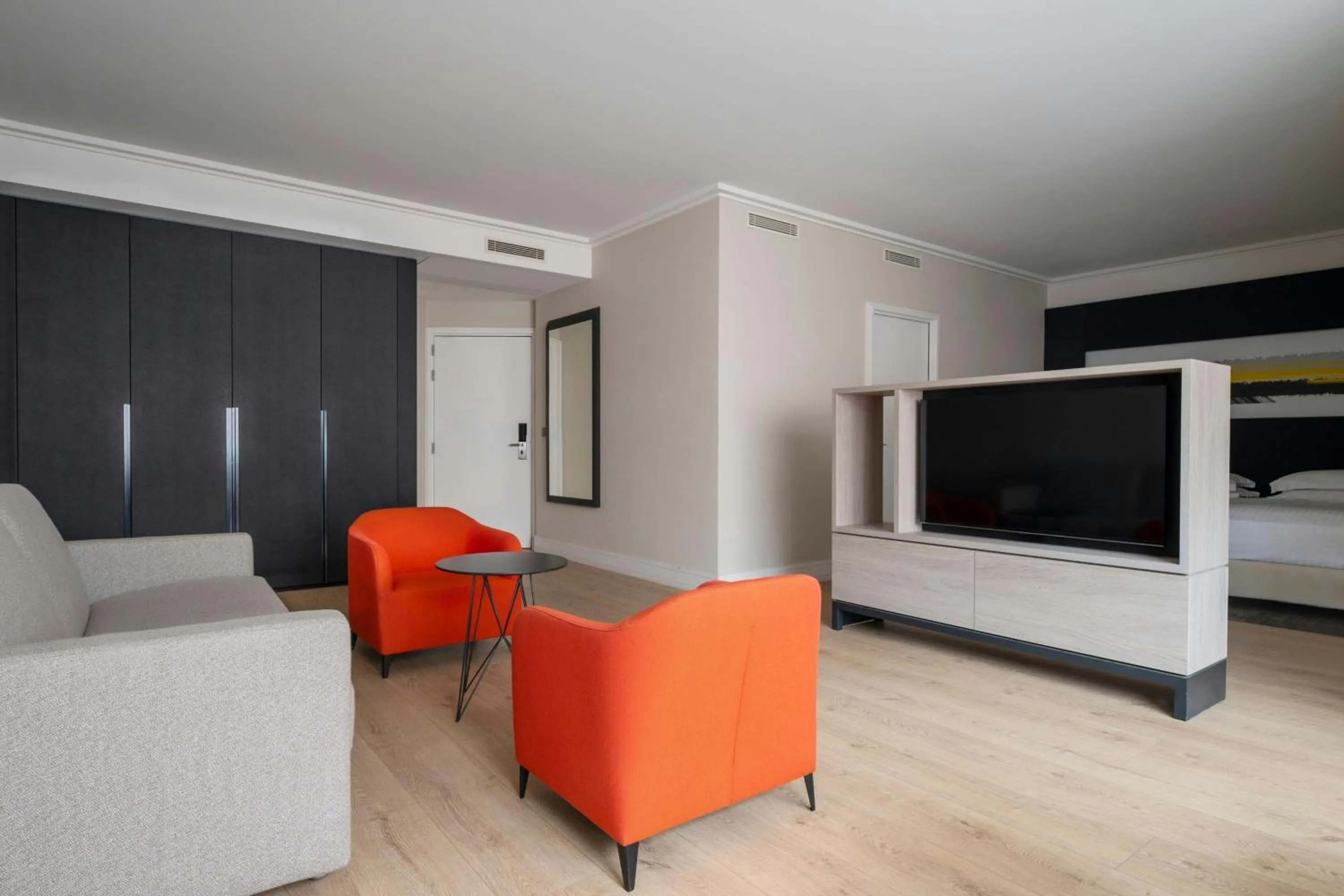 Photo of the whole room in Lyon Marriott Hotel Cité Internationale