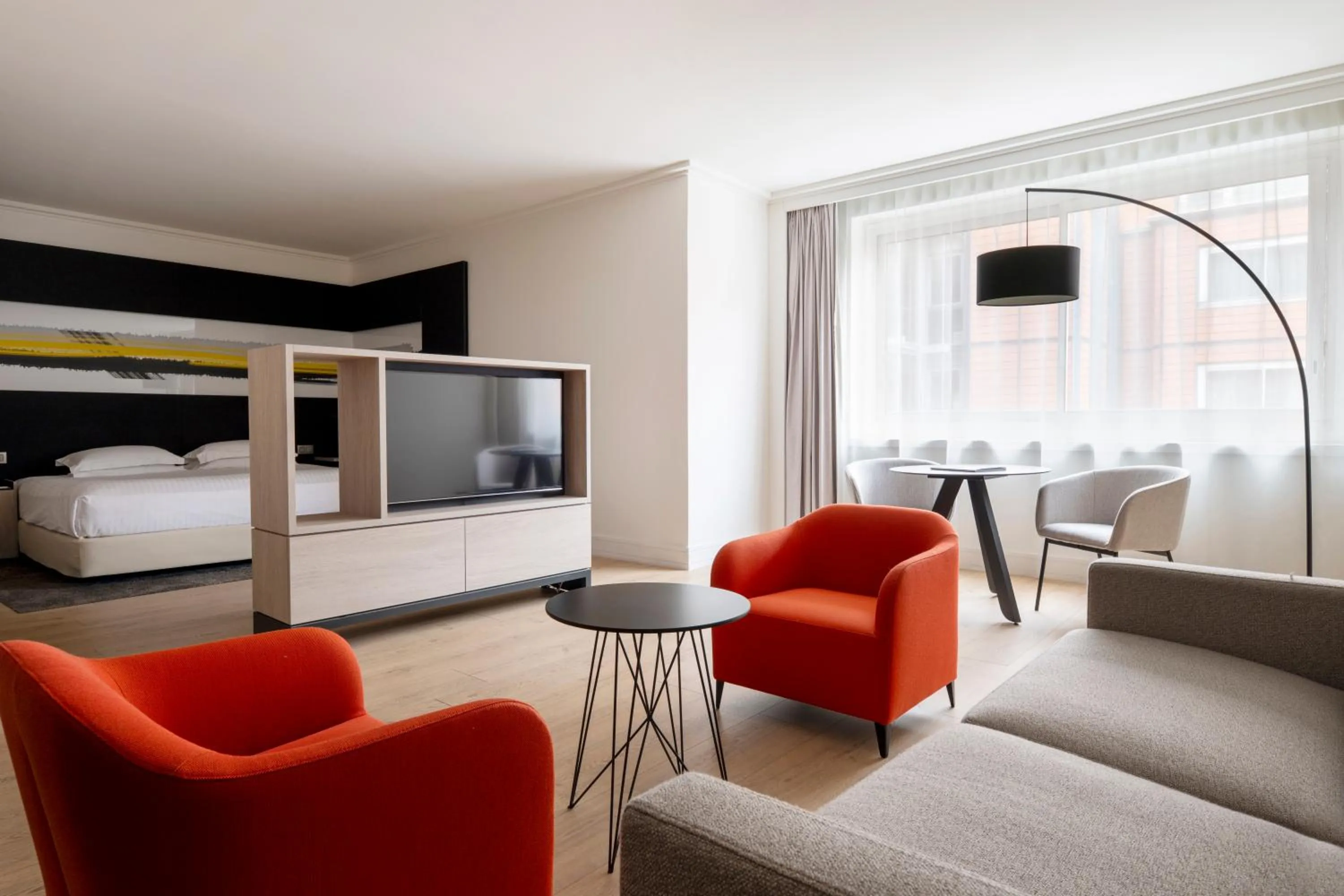 TV and multimedia, Bed in Lyon Marriott Hotel Cité Internationale