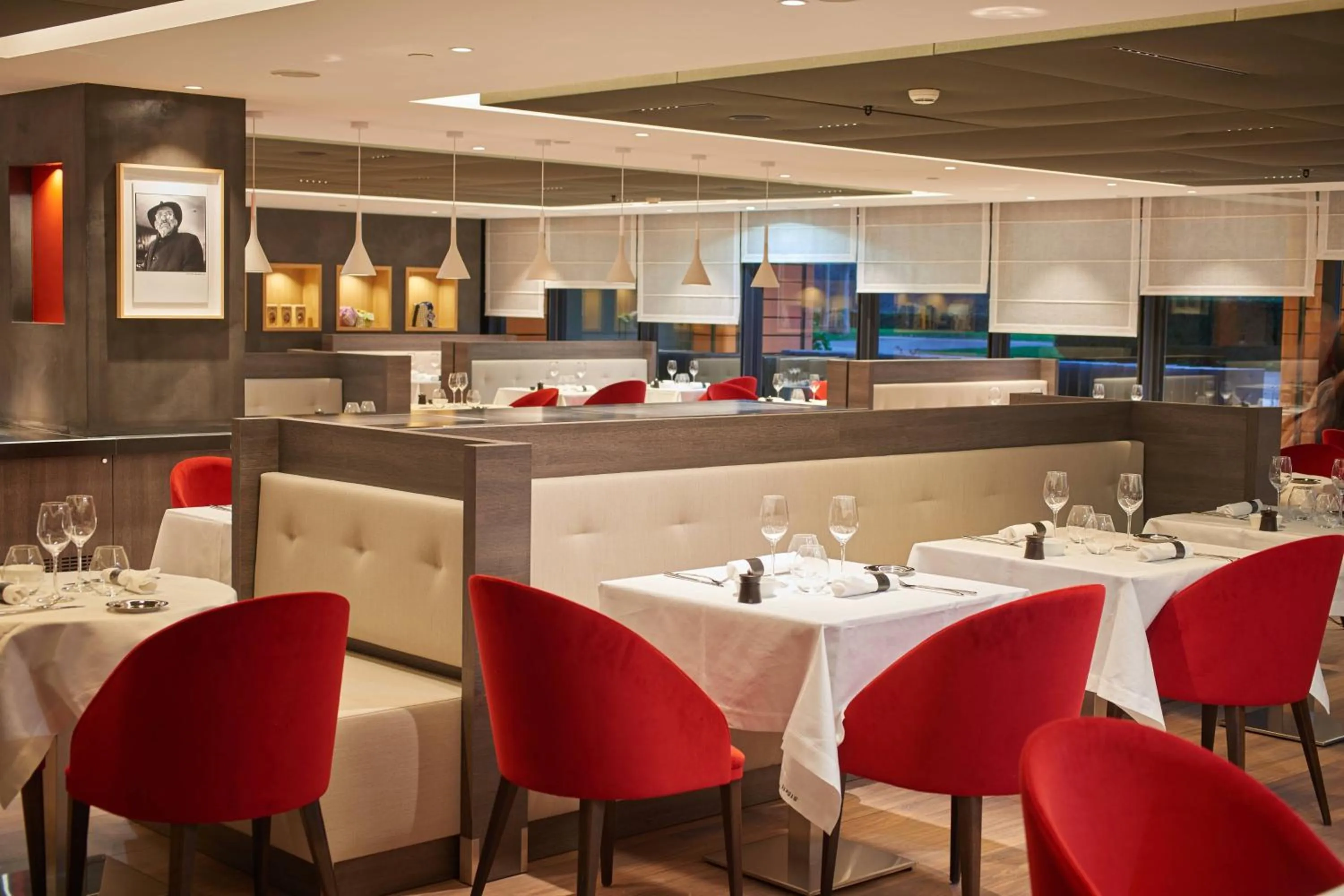 Restaurant/places to eat in Lyon Marriott Hotel Cité Internationale