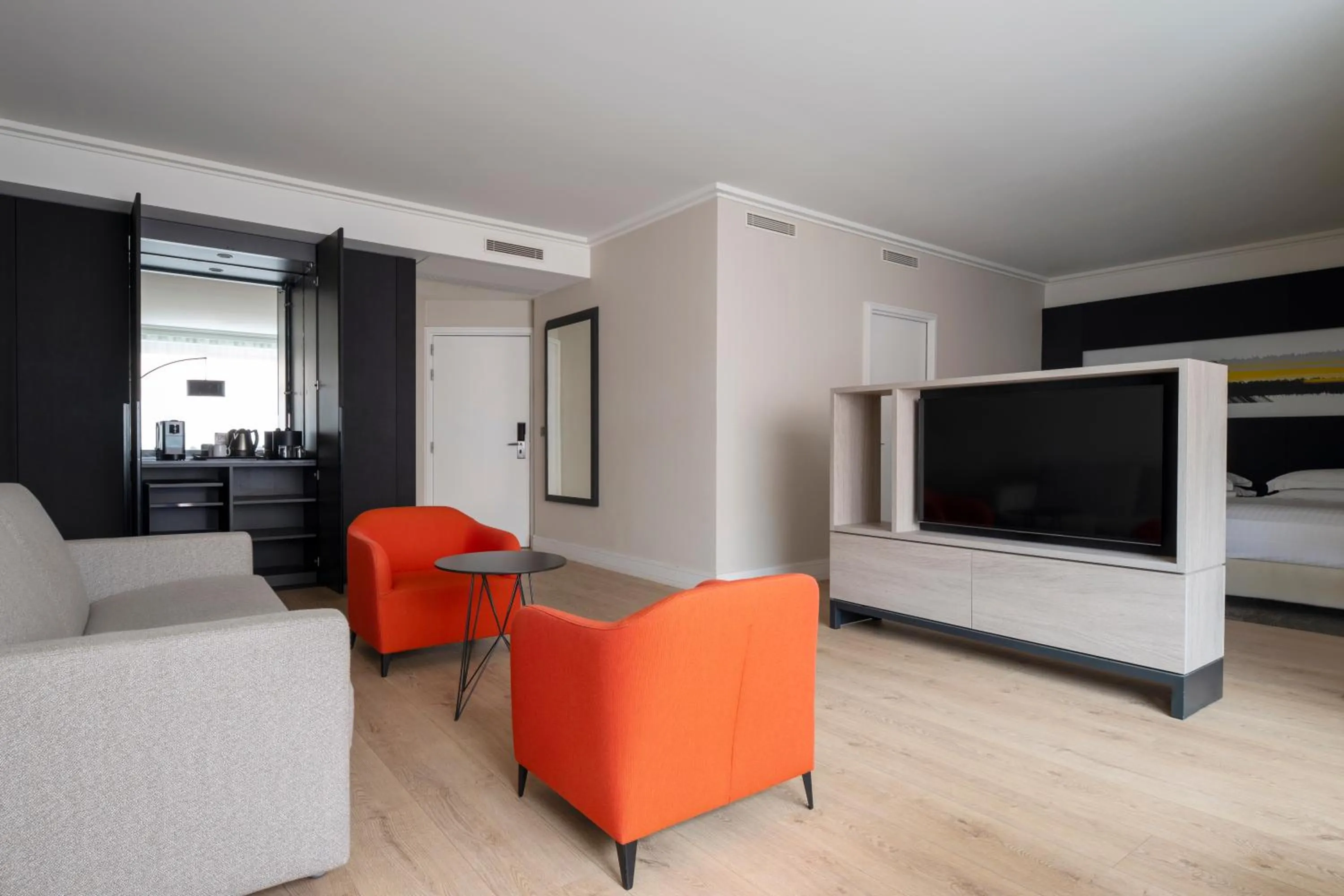 Living room in Lyon Marriott Hotel Cité Internationale