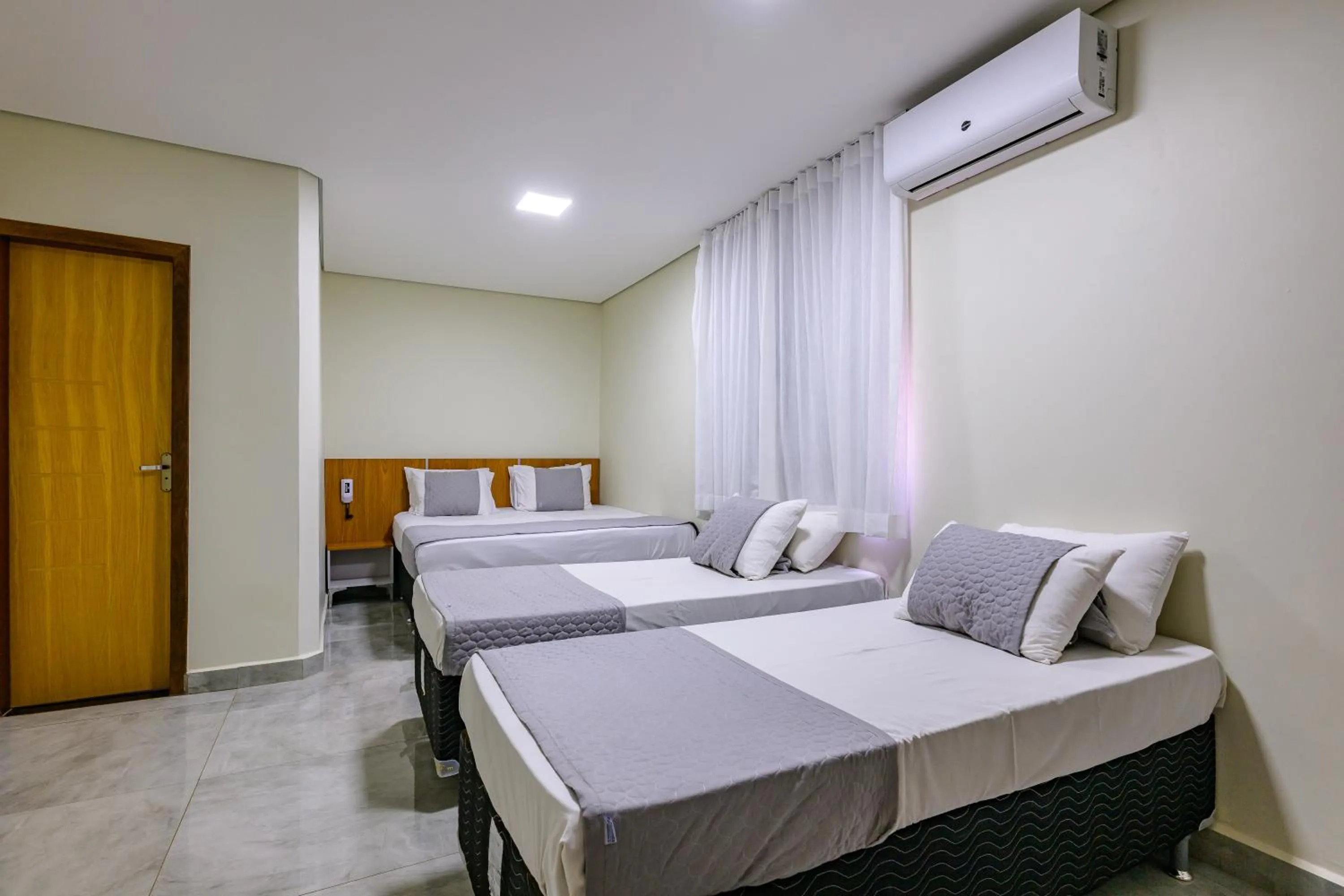 Bedroom, Bed in OYO Hotel Brisa Tropical, Brasília