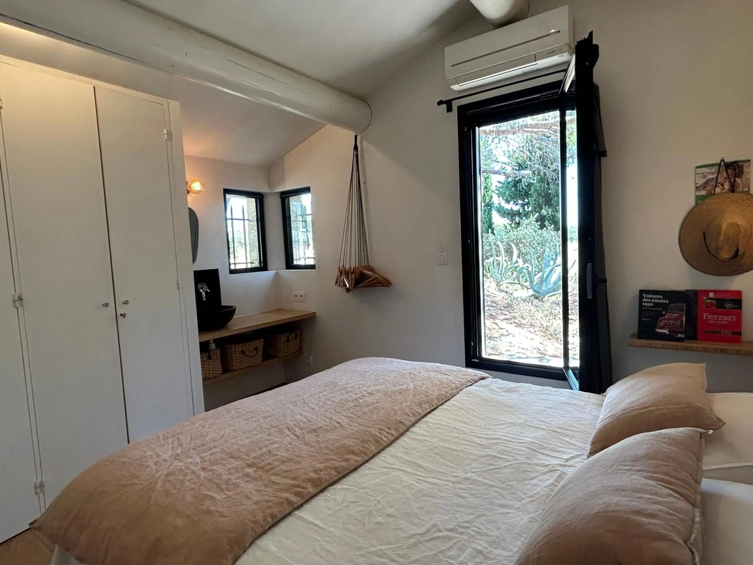 Bed in Mas des Alpilles