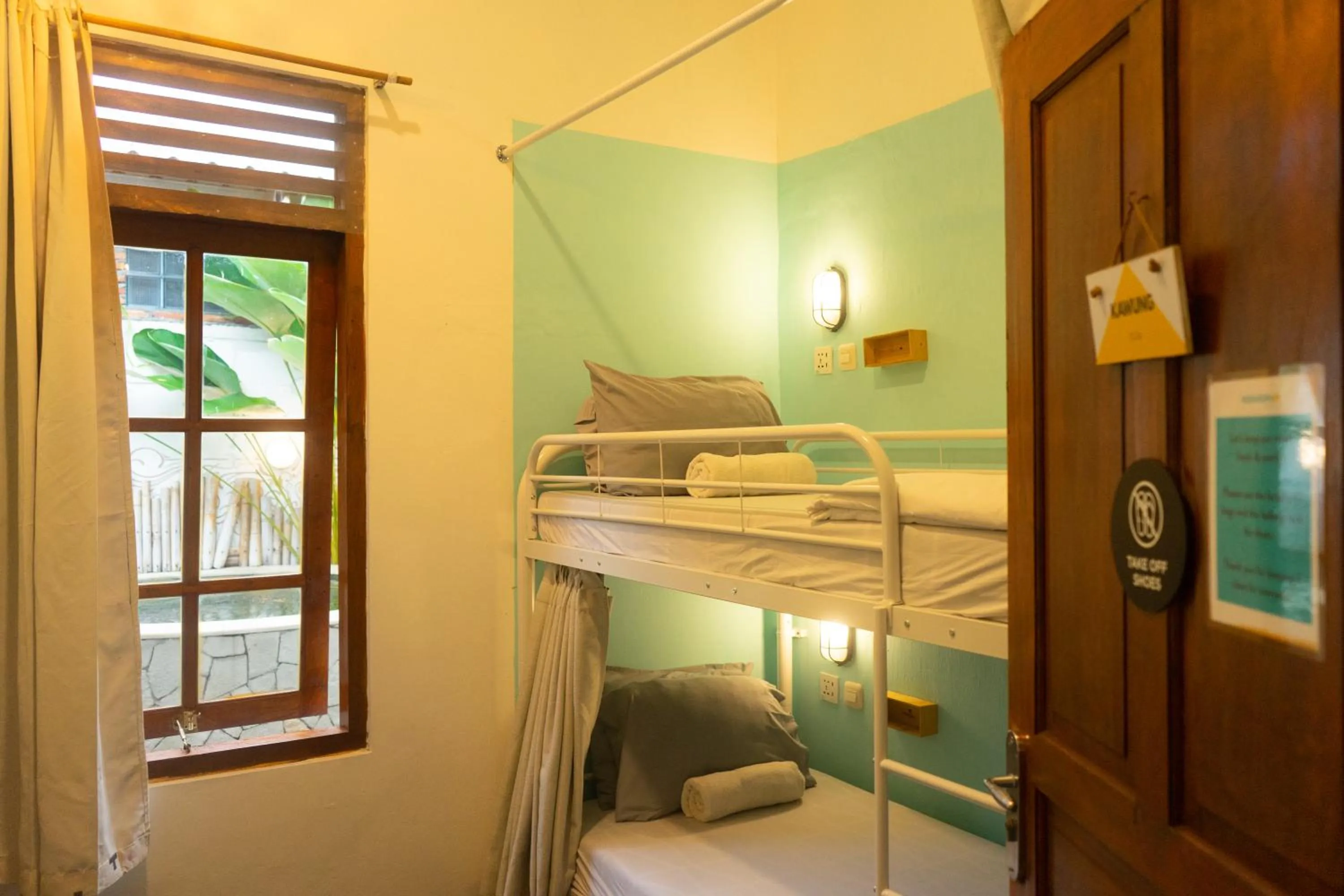 Bed in Wonderloft Hostel Jogja