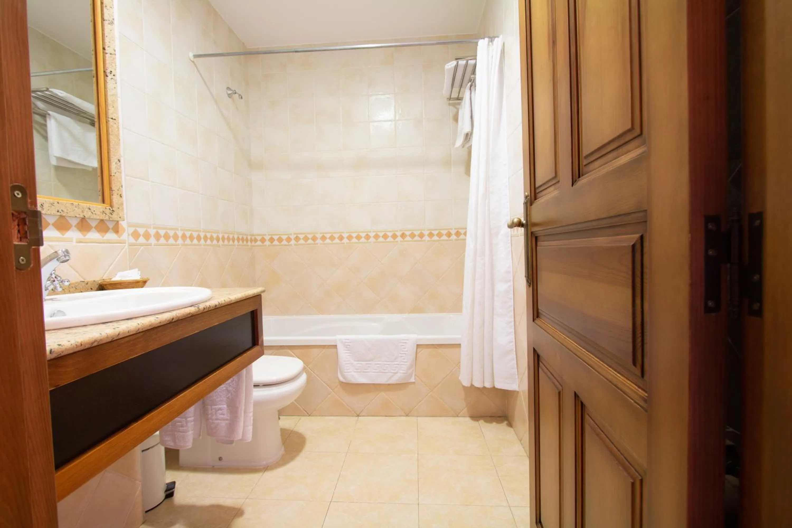 Bathroom in Tirontillana