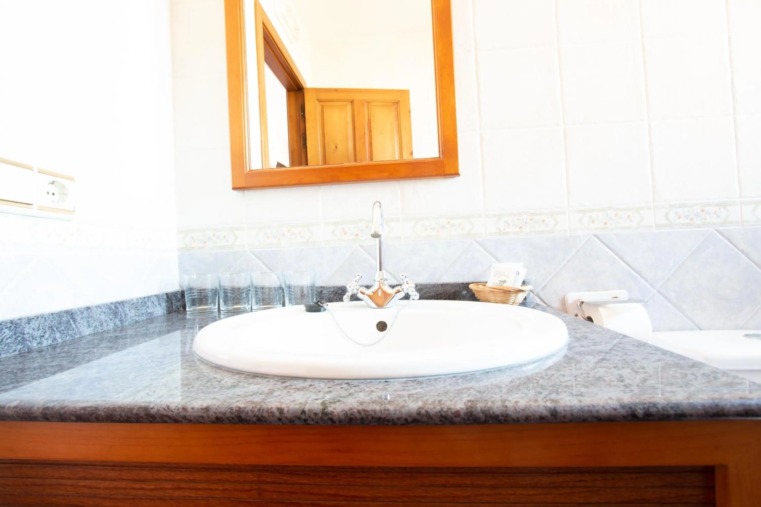 Bathroom in Tirontillana