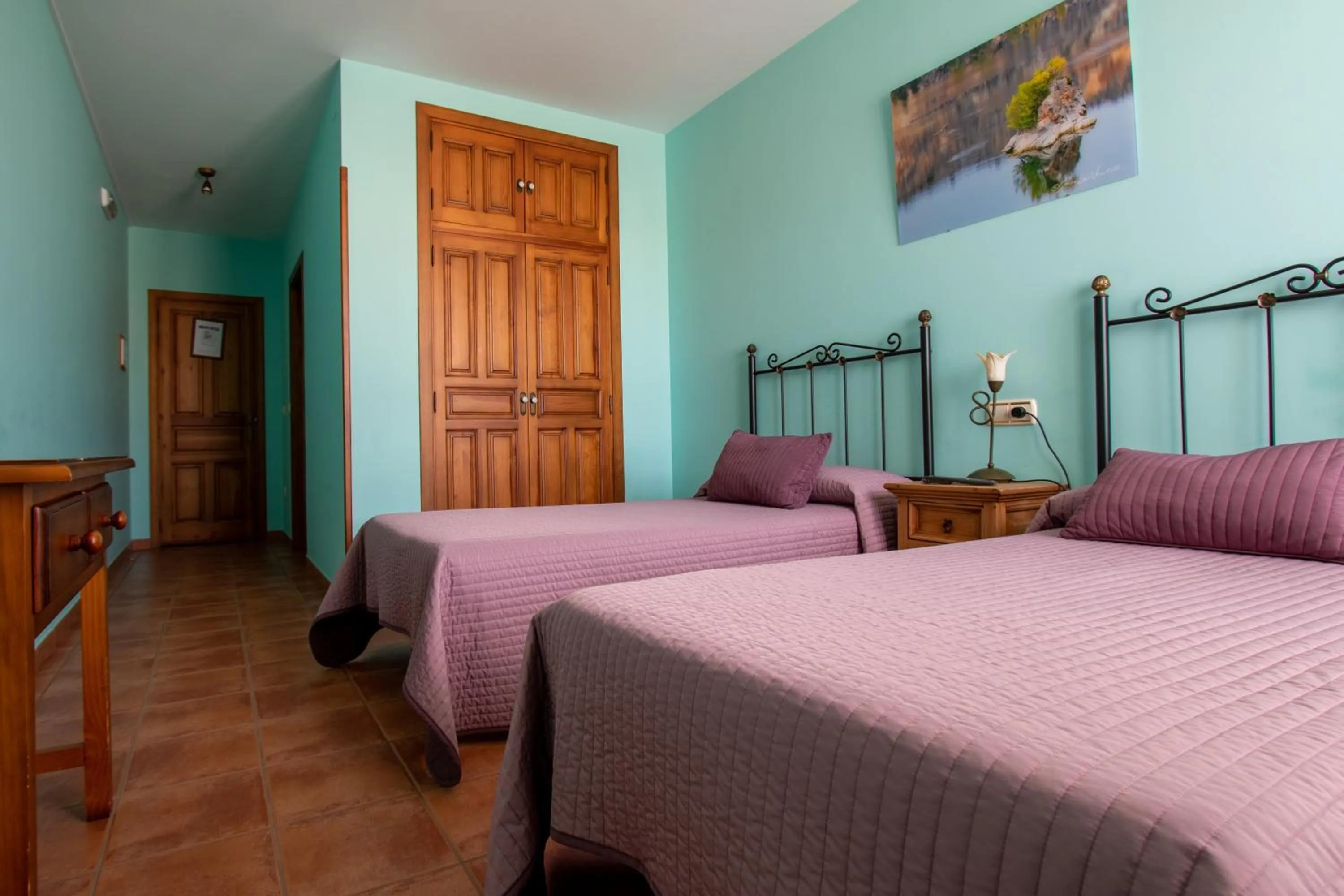 Photo of the whole room, Bed in Tirontillana