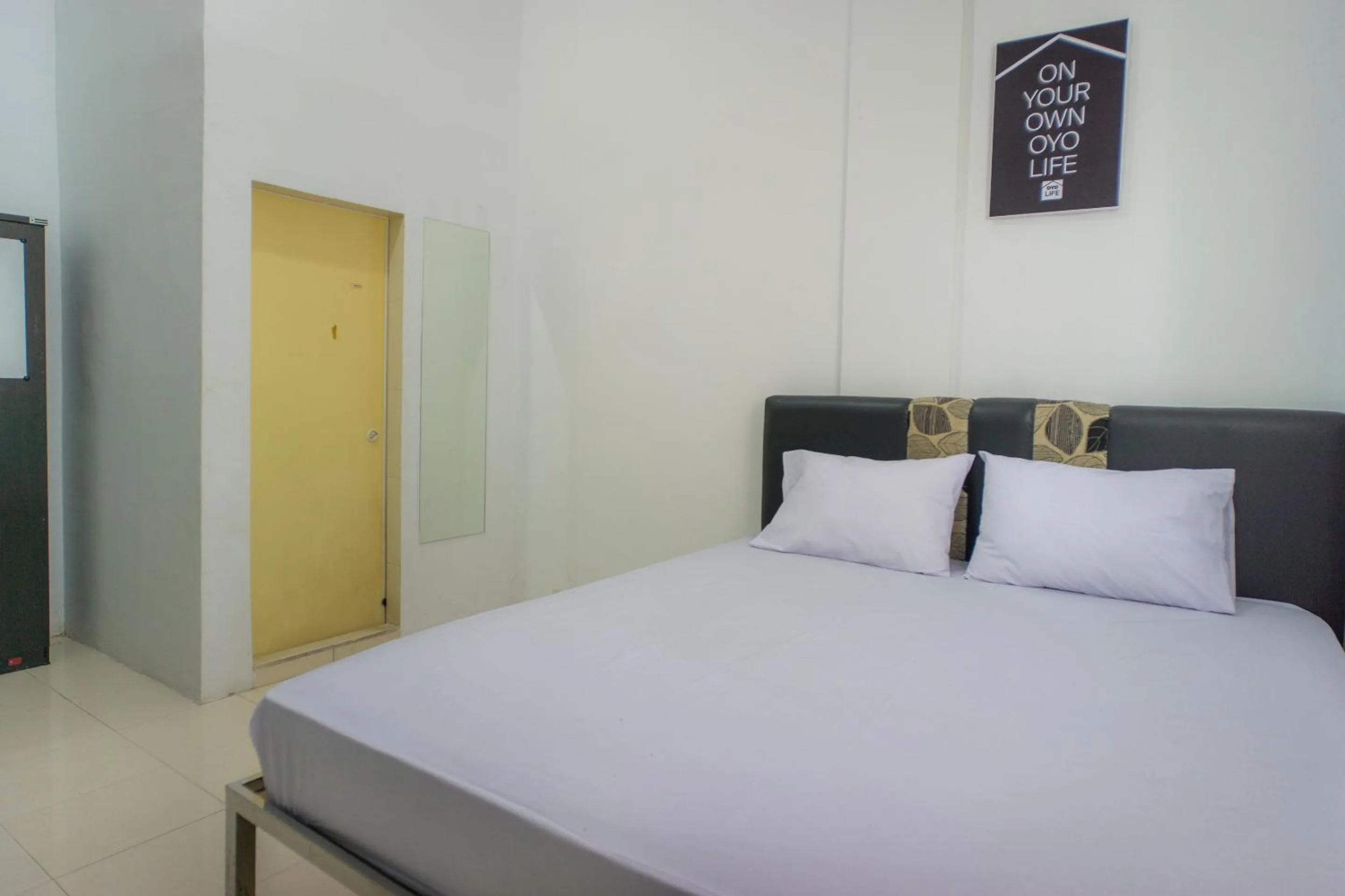 Bedroom, Bed in OYO Life 2366 Gatsu Kost