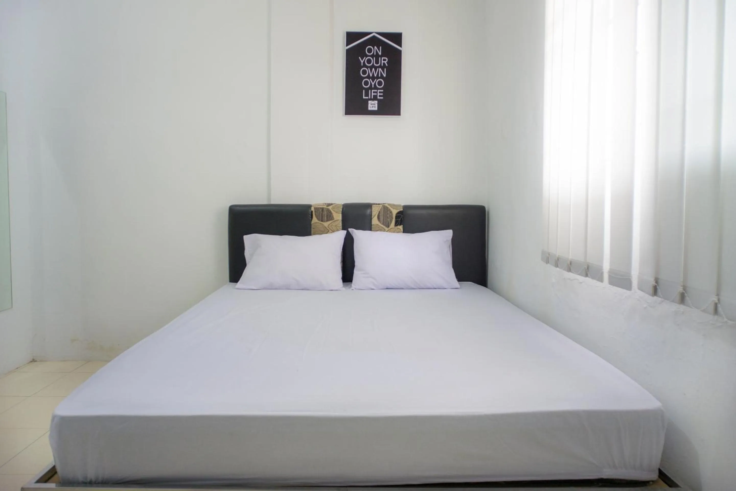 Bedroom, Bed in OYO Life 2366 Gatsu Kost