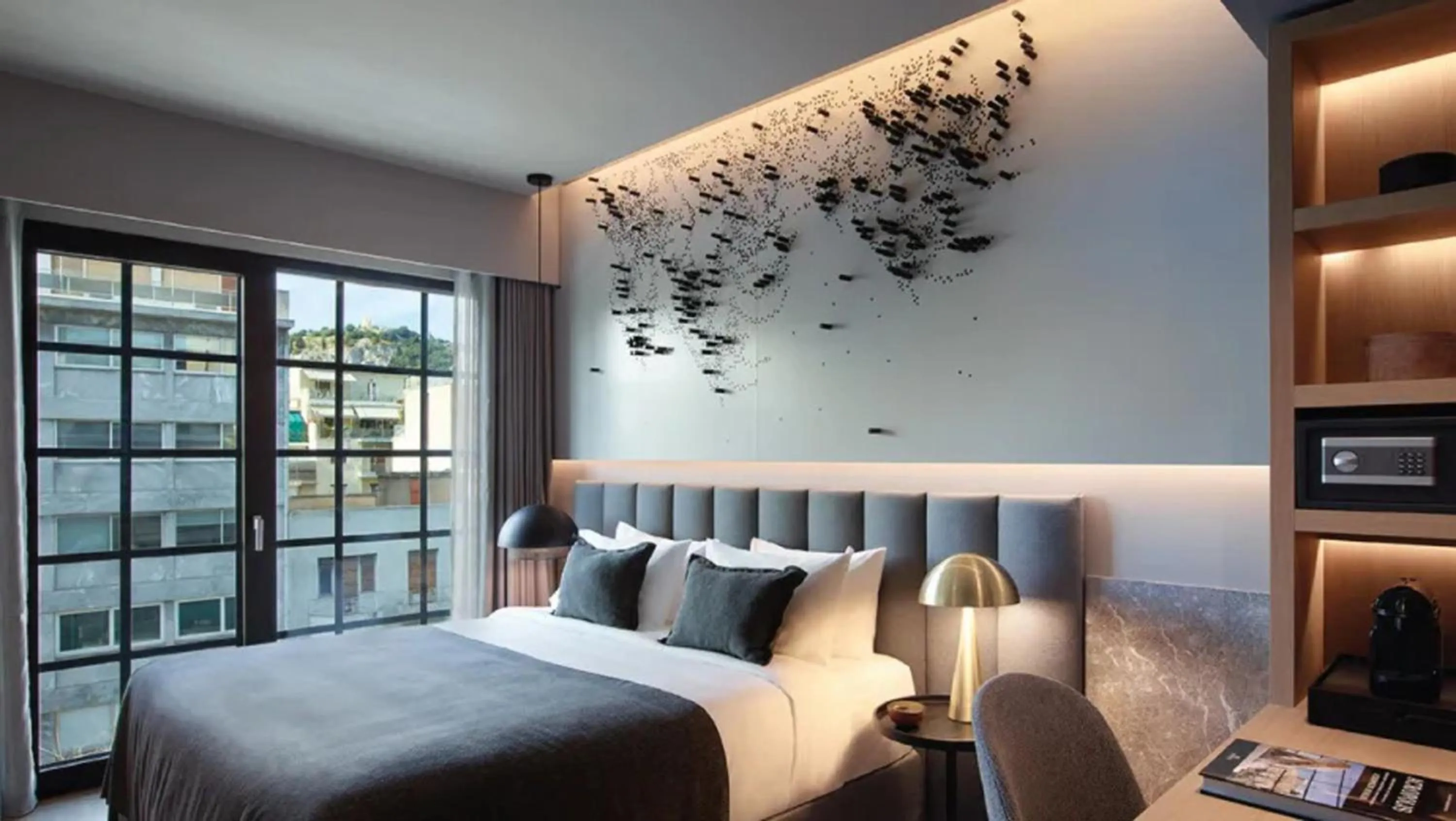 Bed in Heritage Hill Hotel