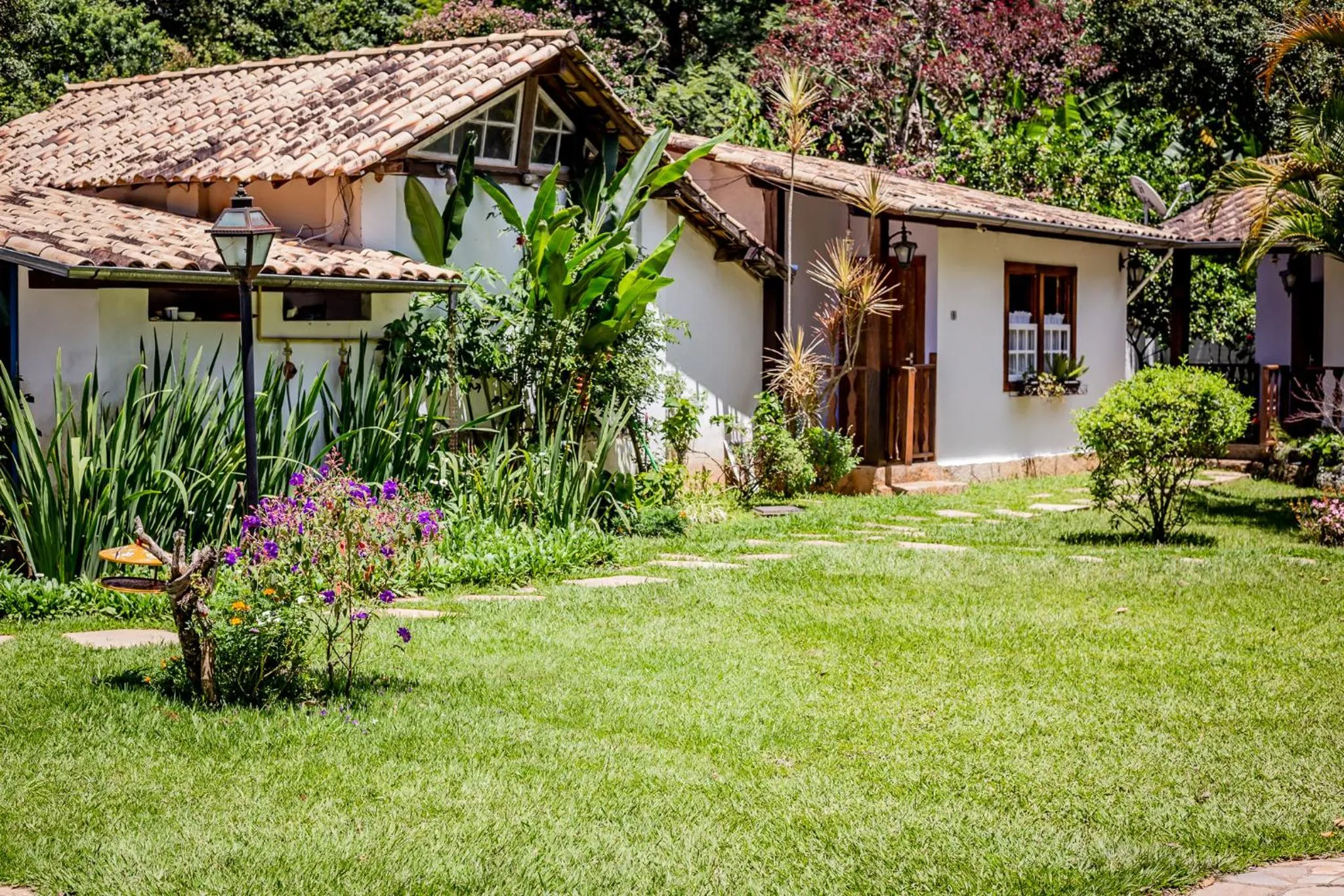 Property building in Casa de Violeta Pousada