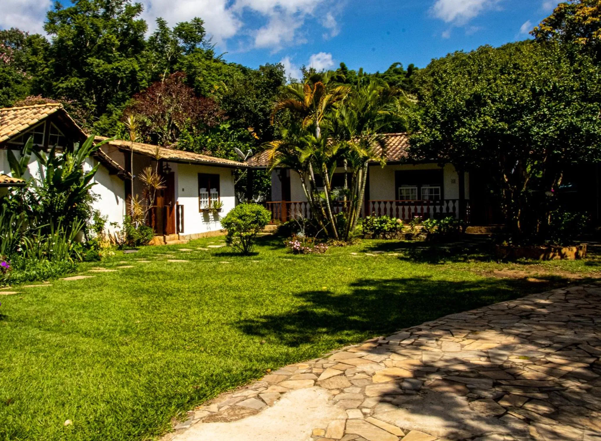 Property building in Casa de Violeta Pousada
