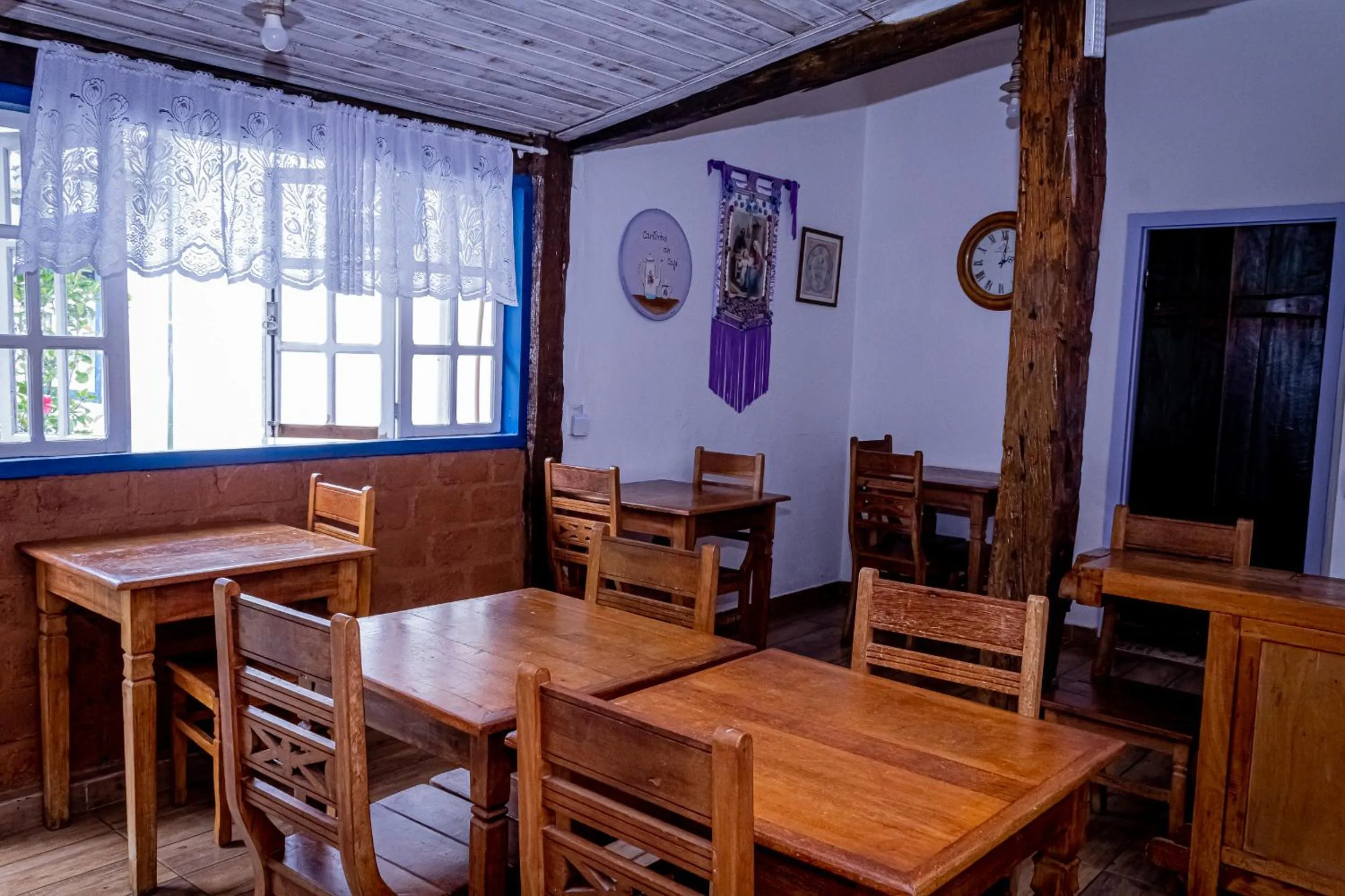 Restaurant/places to eat in Casa de Violeta Pousada