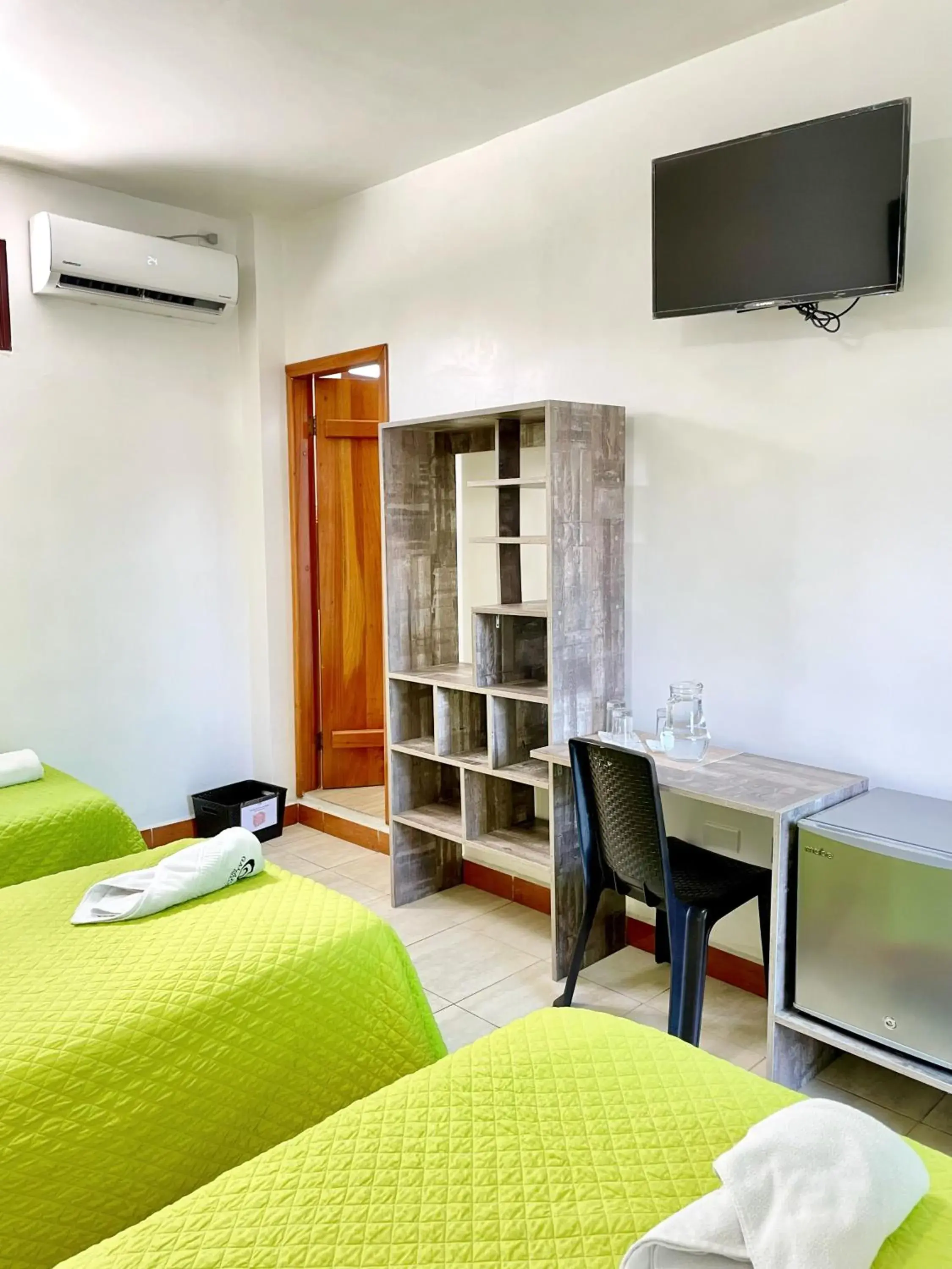 Bed in Galapagos Dreams Bed in Galapagos Dreams