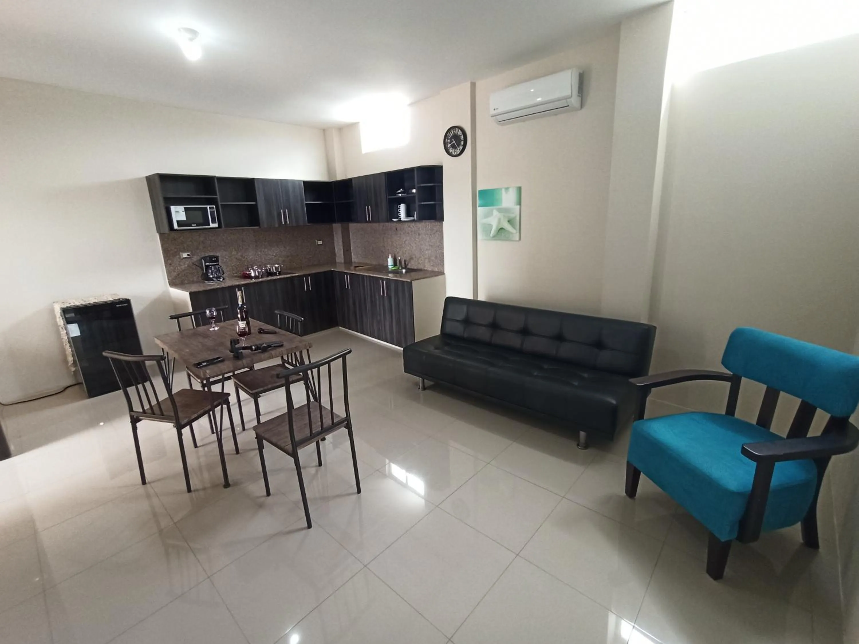 Kitchen or kitchenette in Galapagos Dreams