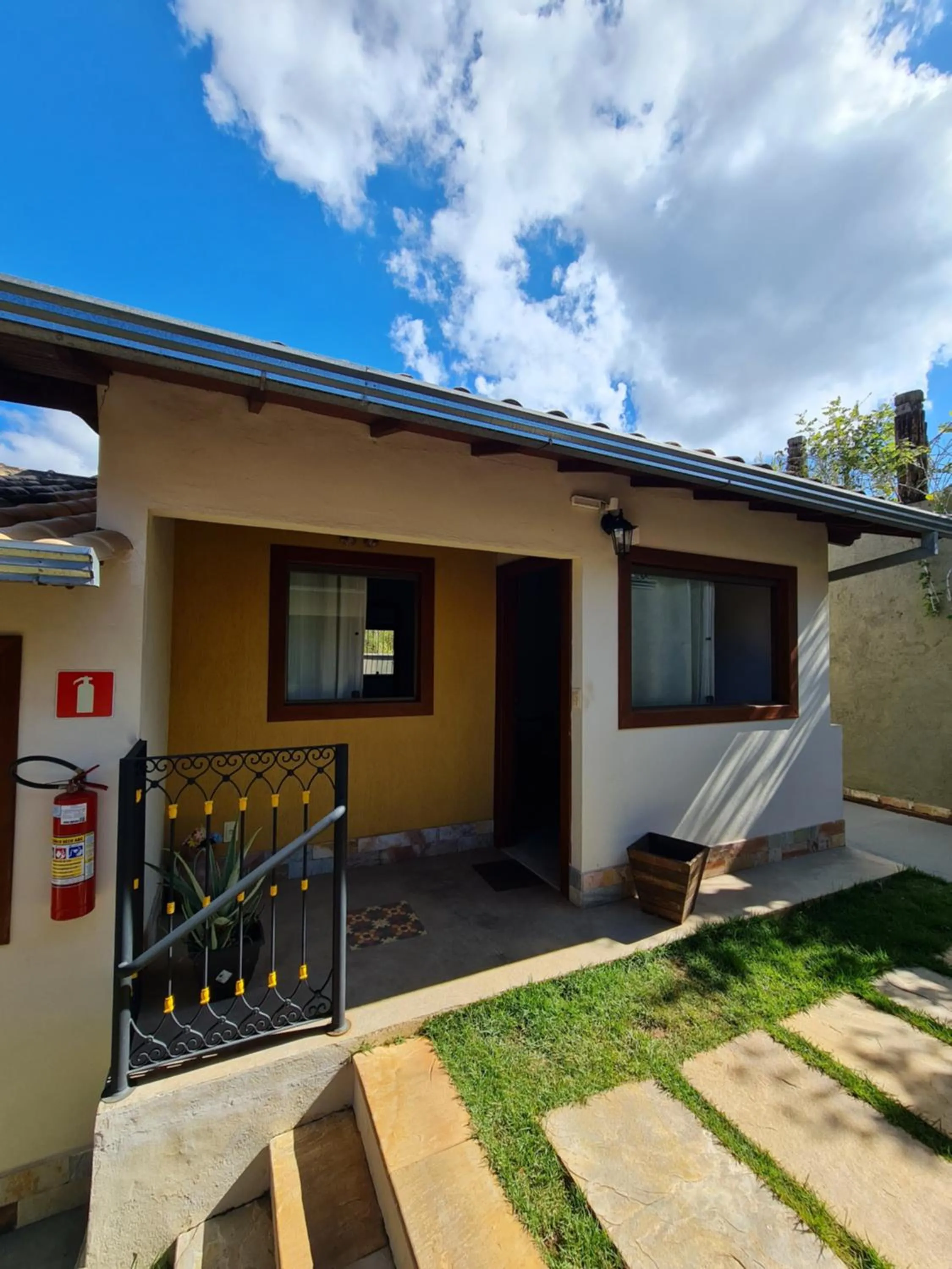 Property building in Pousada Boutique Chico Anjo