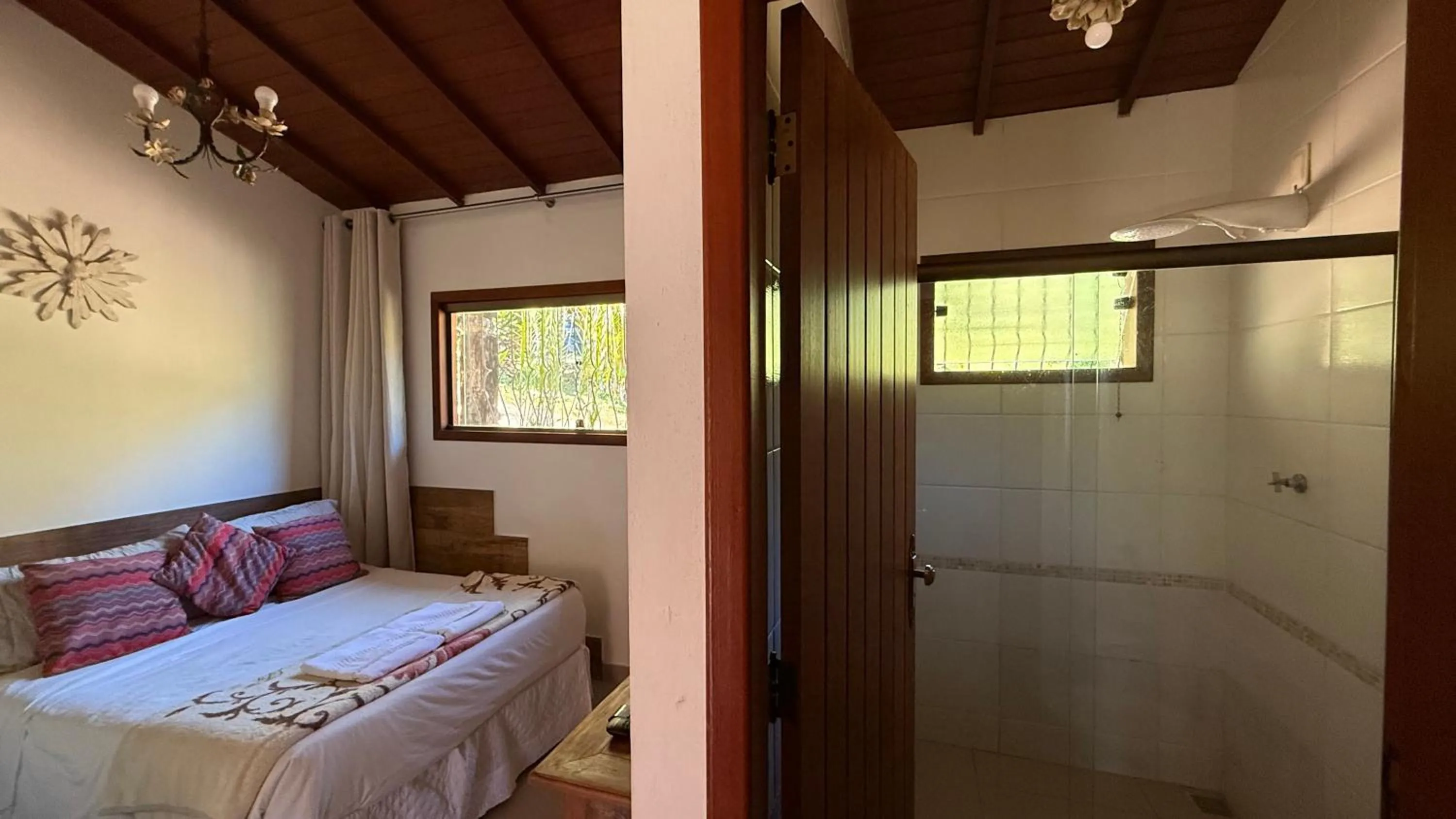 Photo of the whole room, Bed in Pousada Boutique Chico Anjo