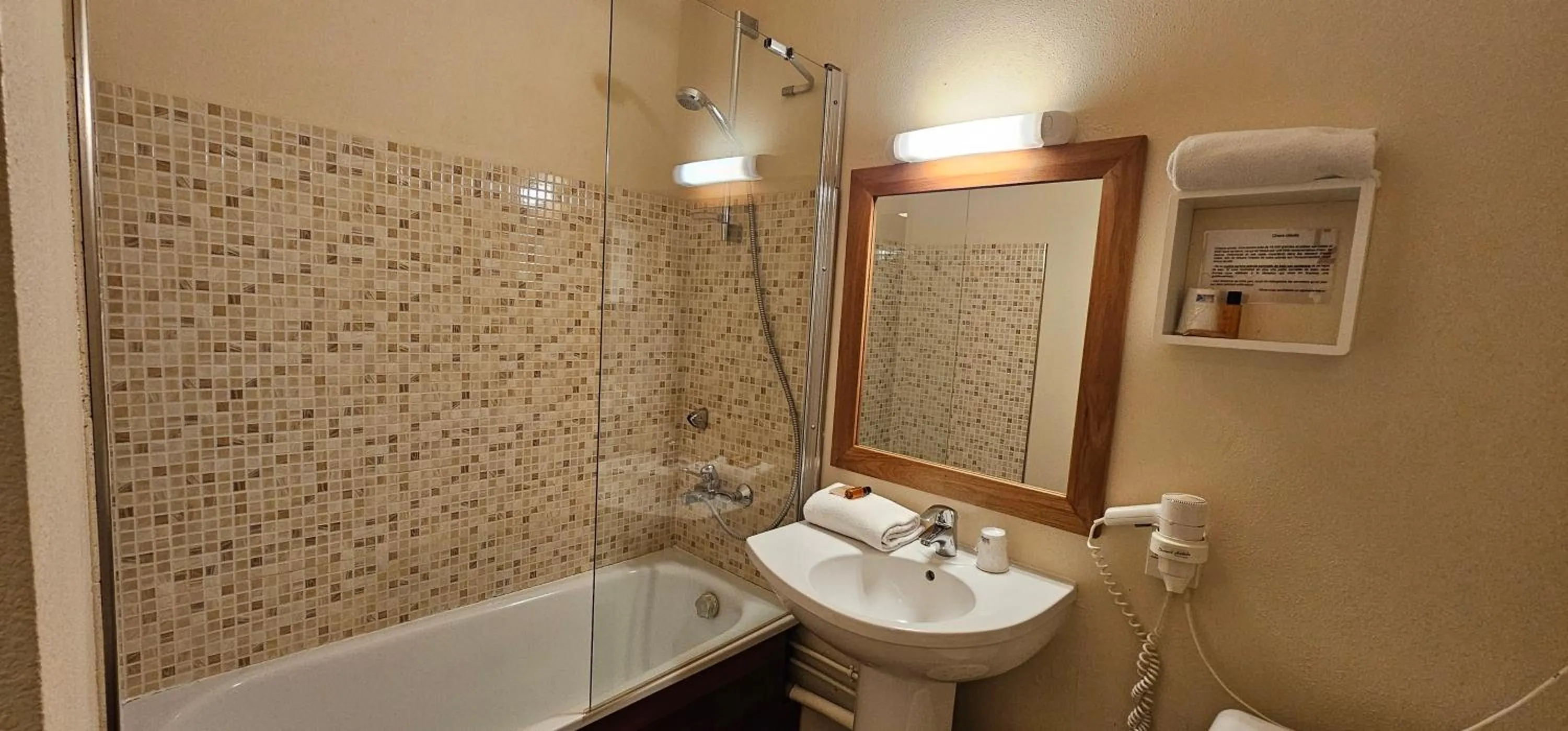 Contact Hôtel Solana, Niort MendesFrance