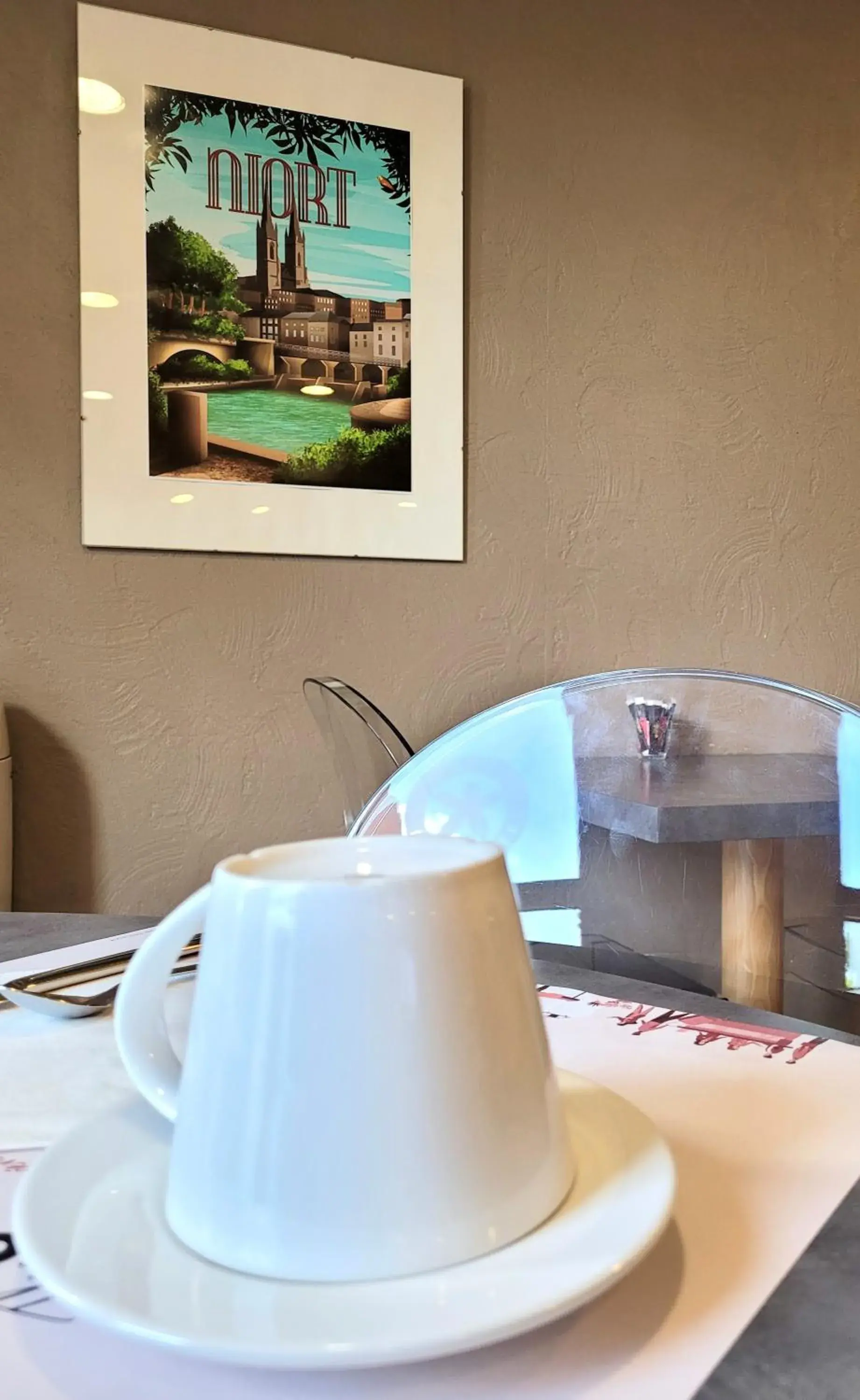 Food and drinks in Contact Hôtel Solana, Niort MendesFrance Food and drinks in Contact Hôtel Solana, Niort MendesFrance