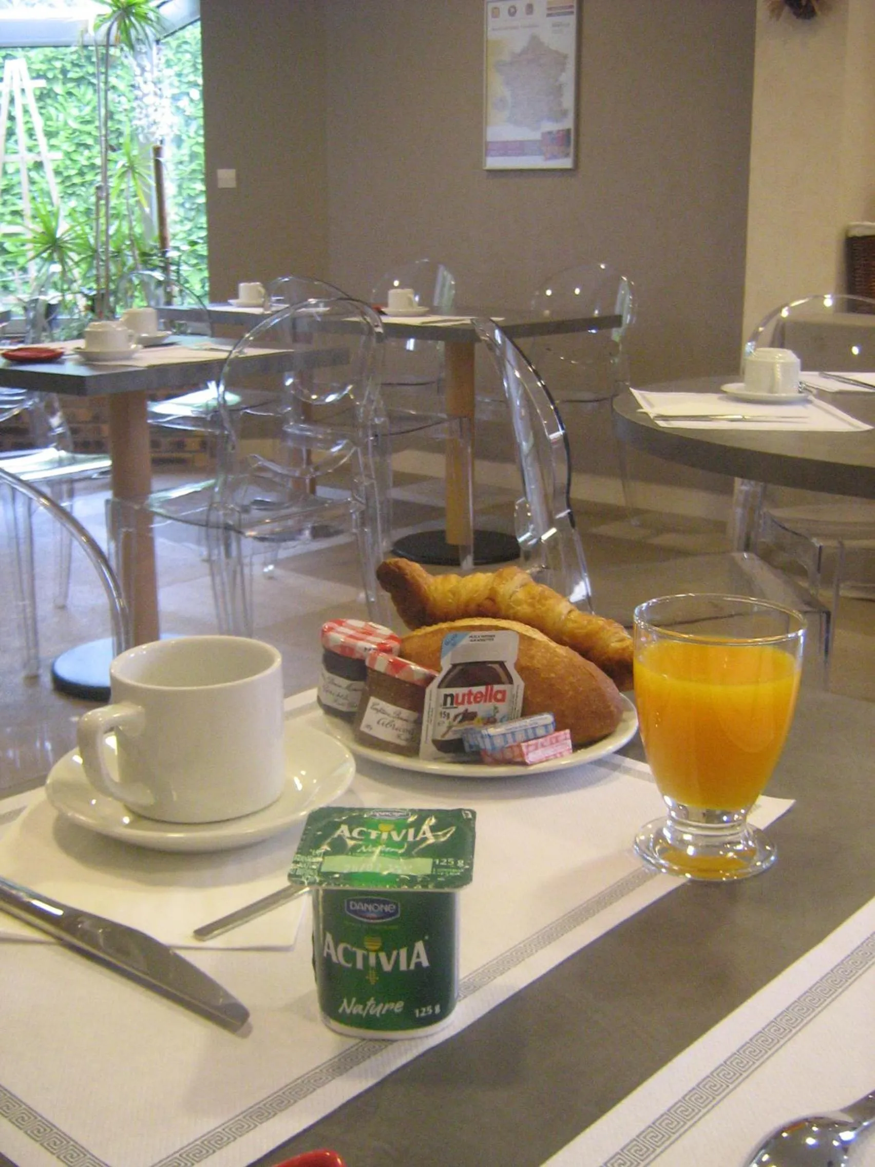 Restaurant/places to eat in Contact Hôtel Solana, Niort MendesFrance